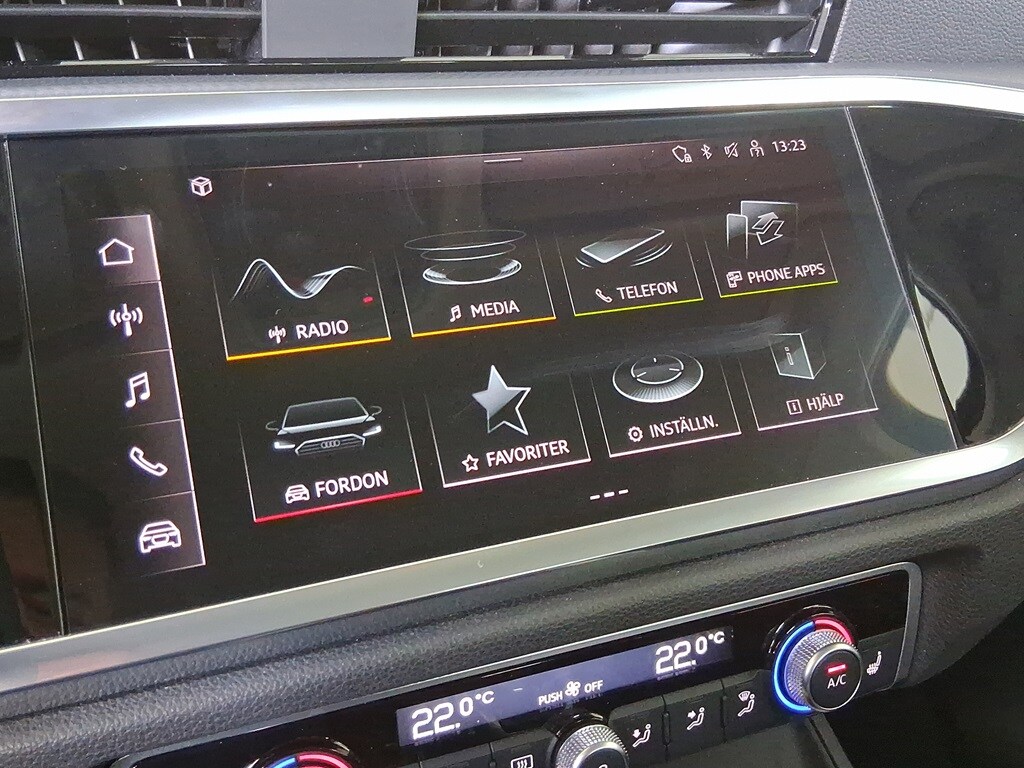 Bild som visar&nbsp;Audi Q3&nbsp;Q3 35 TFSI advanced 150 hk S tronic - för mer information kontakta din Audi Partner