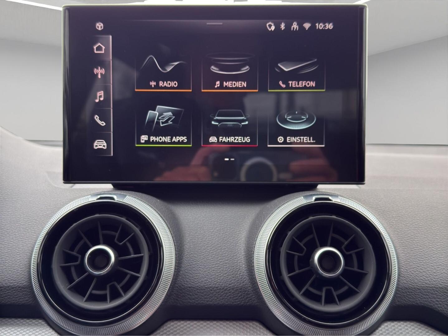 Bild über Audi Q2 35 TFSI S tronic - für weitere Informationen kontaktieren Sie den Audi Partner