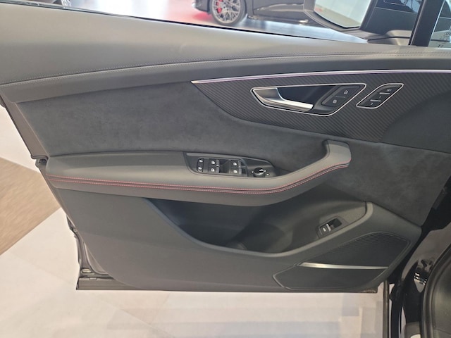 2026 Audi SQ7 Prestige - Photo 9