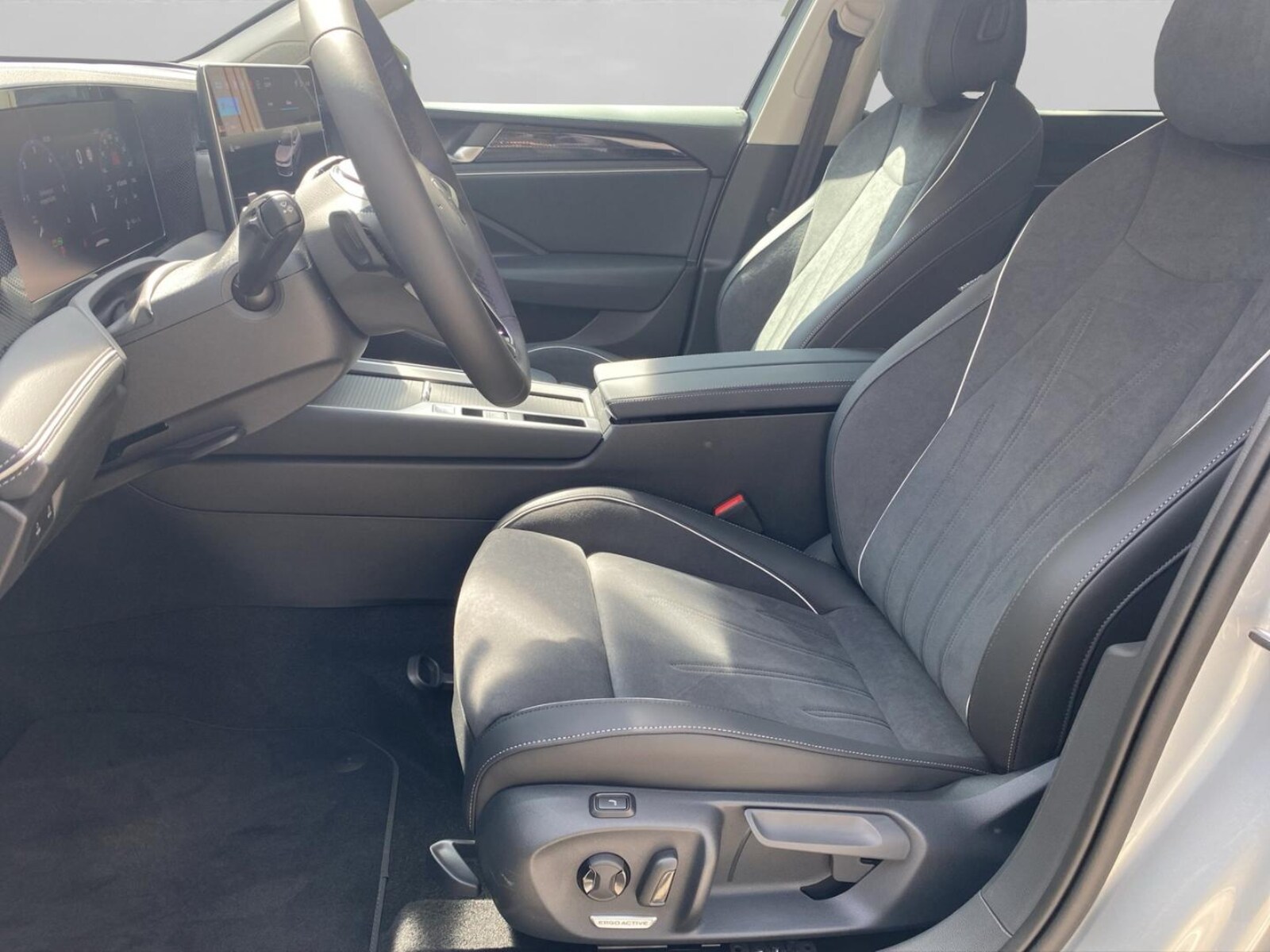 Volkswagen Passat – Bild 8