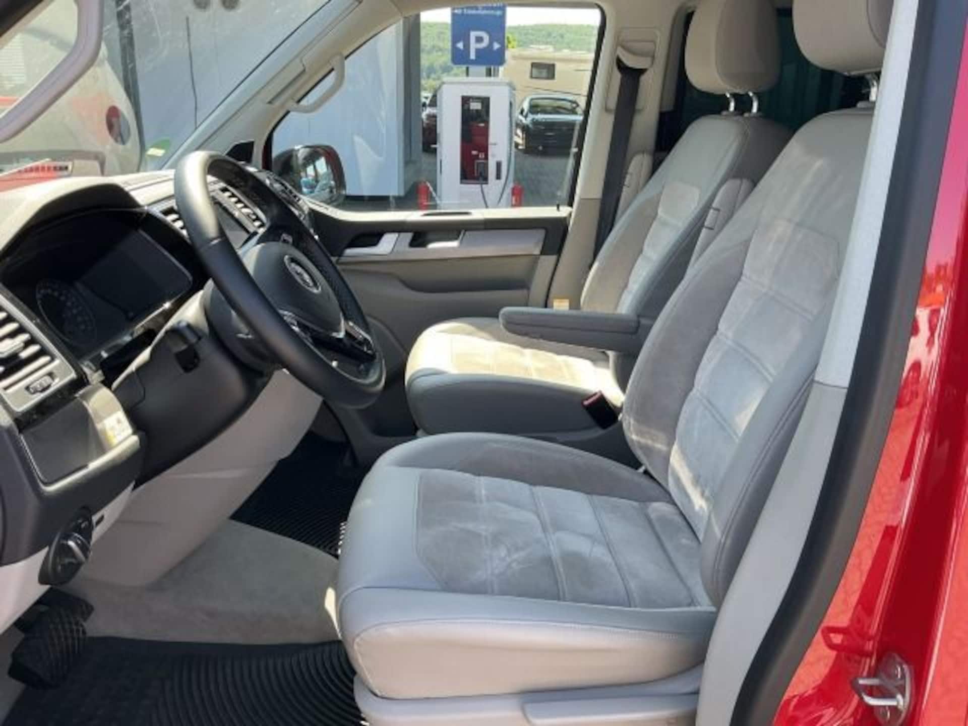 Volkswagen T6 California Ocean