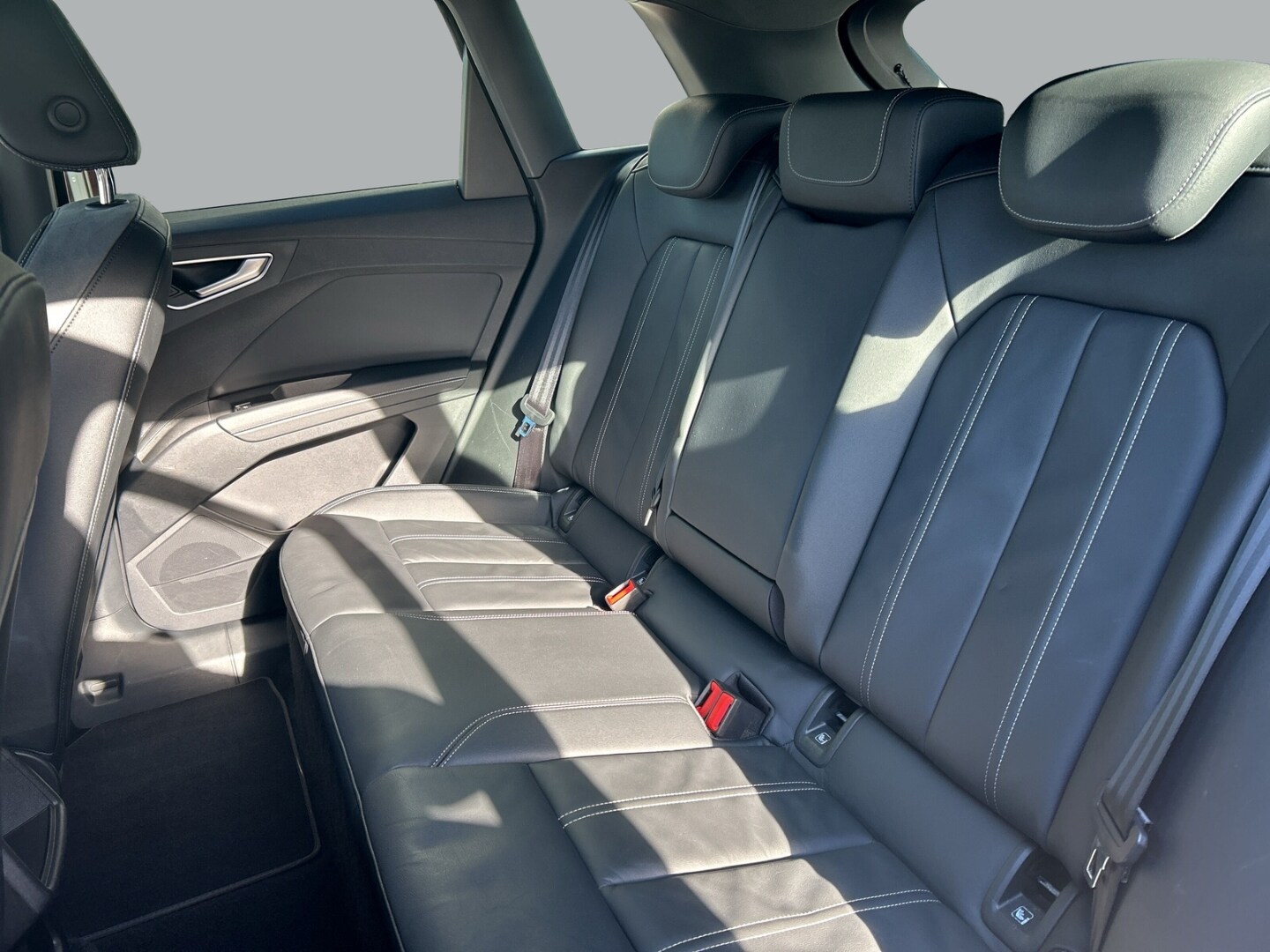Image about Audi Q4 e-tron 40 e-tron