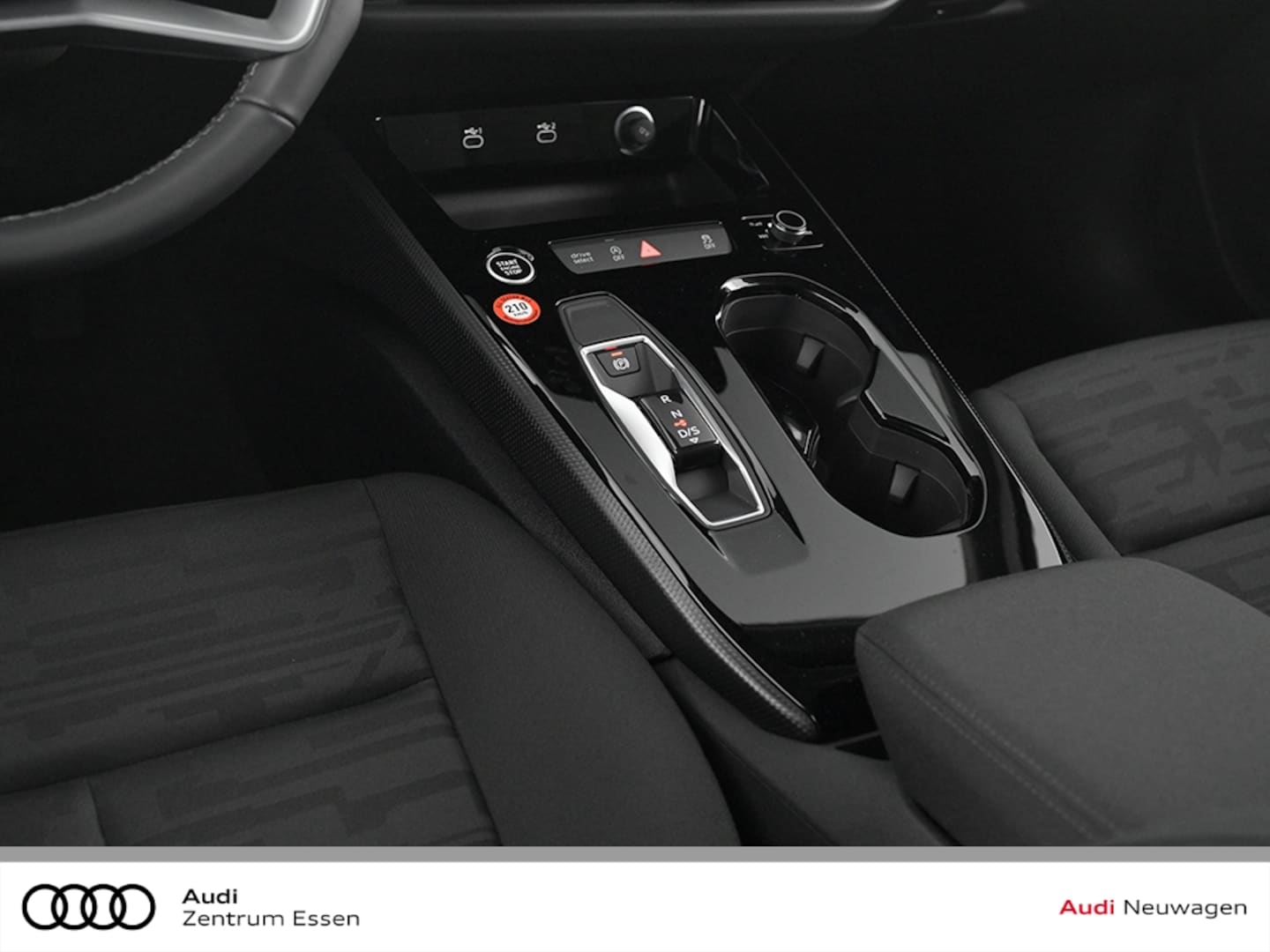Bild über Audi A5 Avant TFSI 110 kW S tronic - für weitere Informationen kontaktieren Sie den Audi Partner