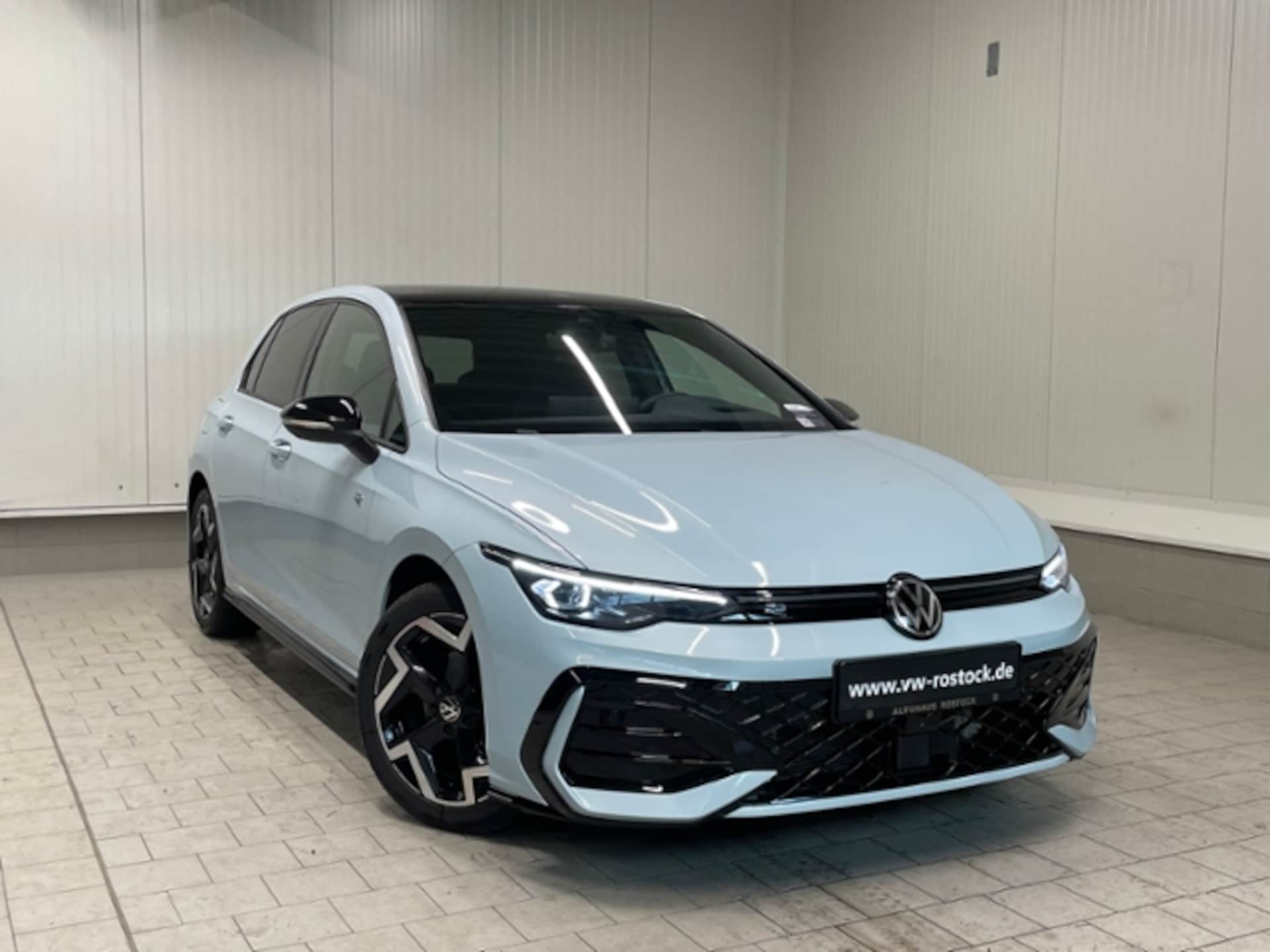 Volkswagen Golf R-Line