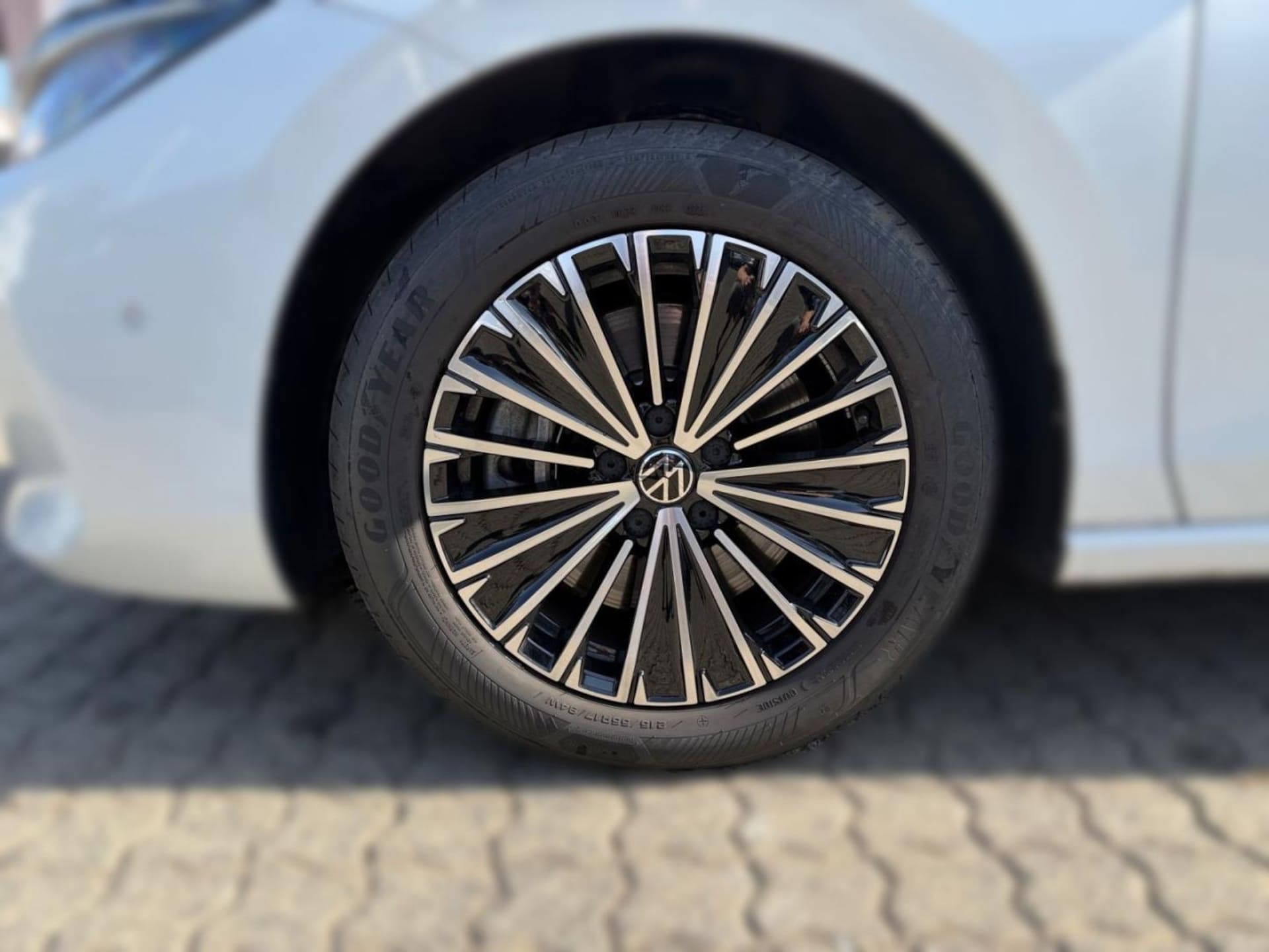 Volkswagen Passat Elegance