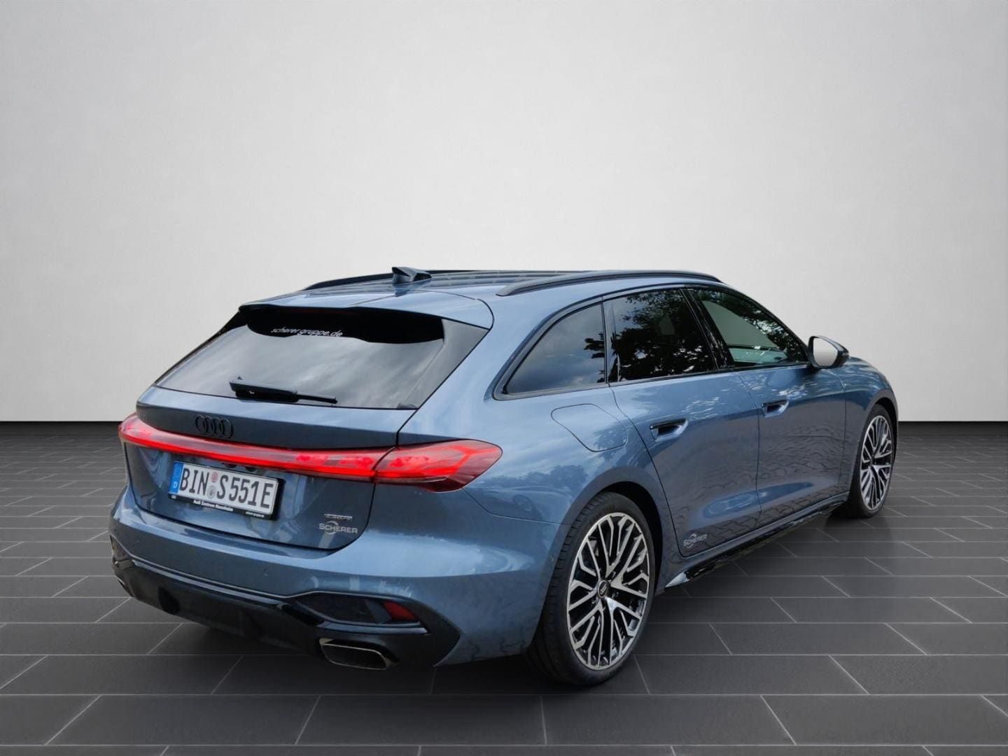 Bild über Audi A5 Avant e-hybrid e-hybrid quattro 220 kW S tronic - für weitere Informationen kontaktieren Sie den Audi Partner