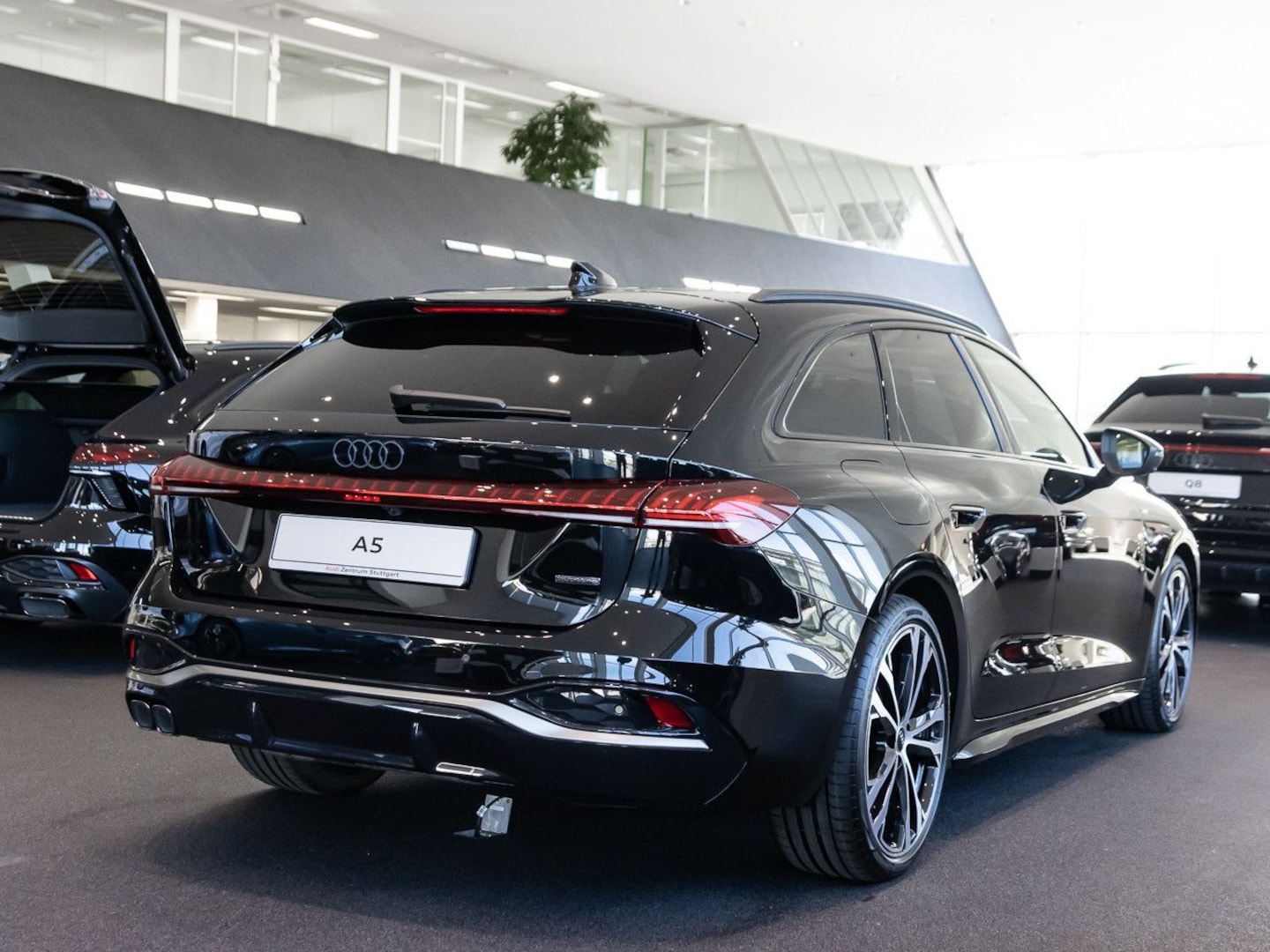 Bild über Audi A5 Avant TDI quattro 150 kW S tronic - für weitere Informationen kontaktieren Sie den Audi Partner