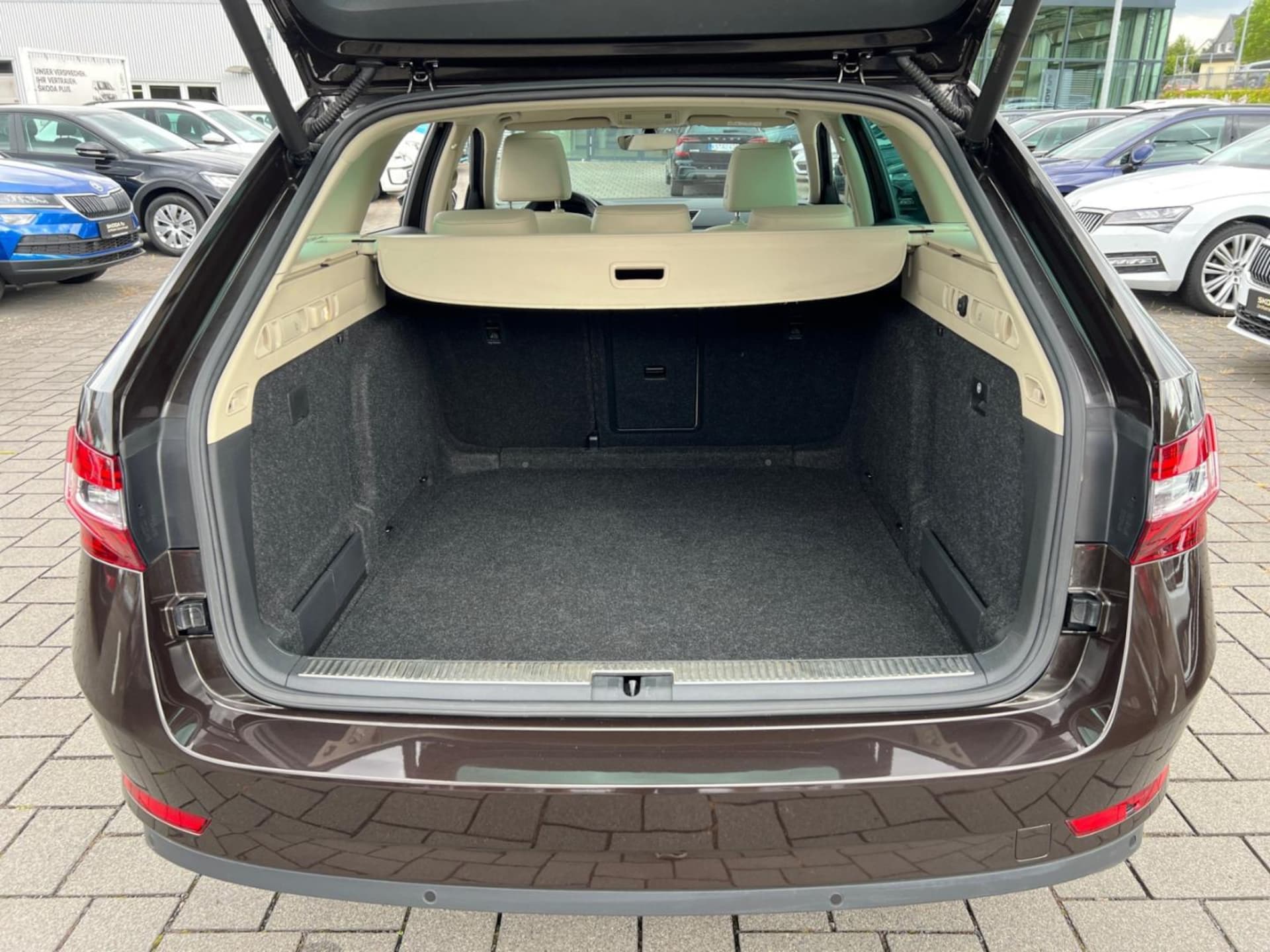 Skoda Superb Combi Style