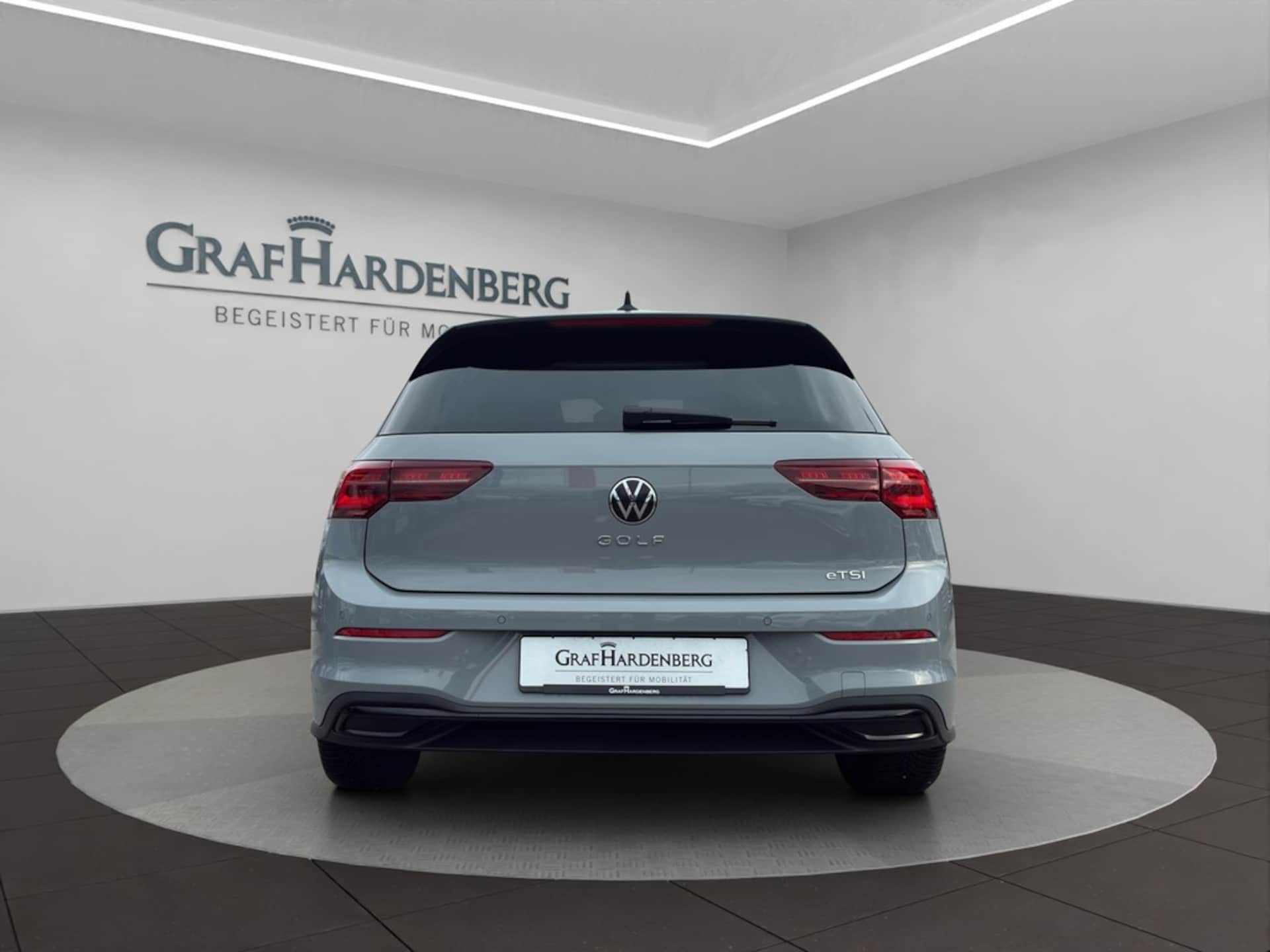 Volkswagen Golf R-Line