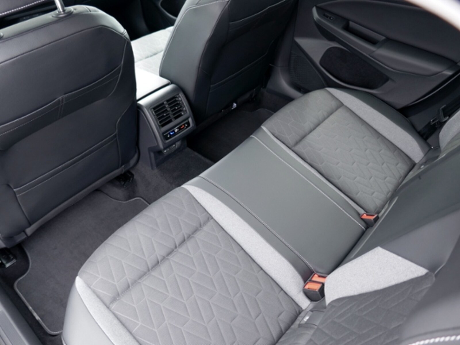 Volkswagen Golf Variant – Bild 7