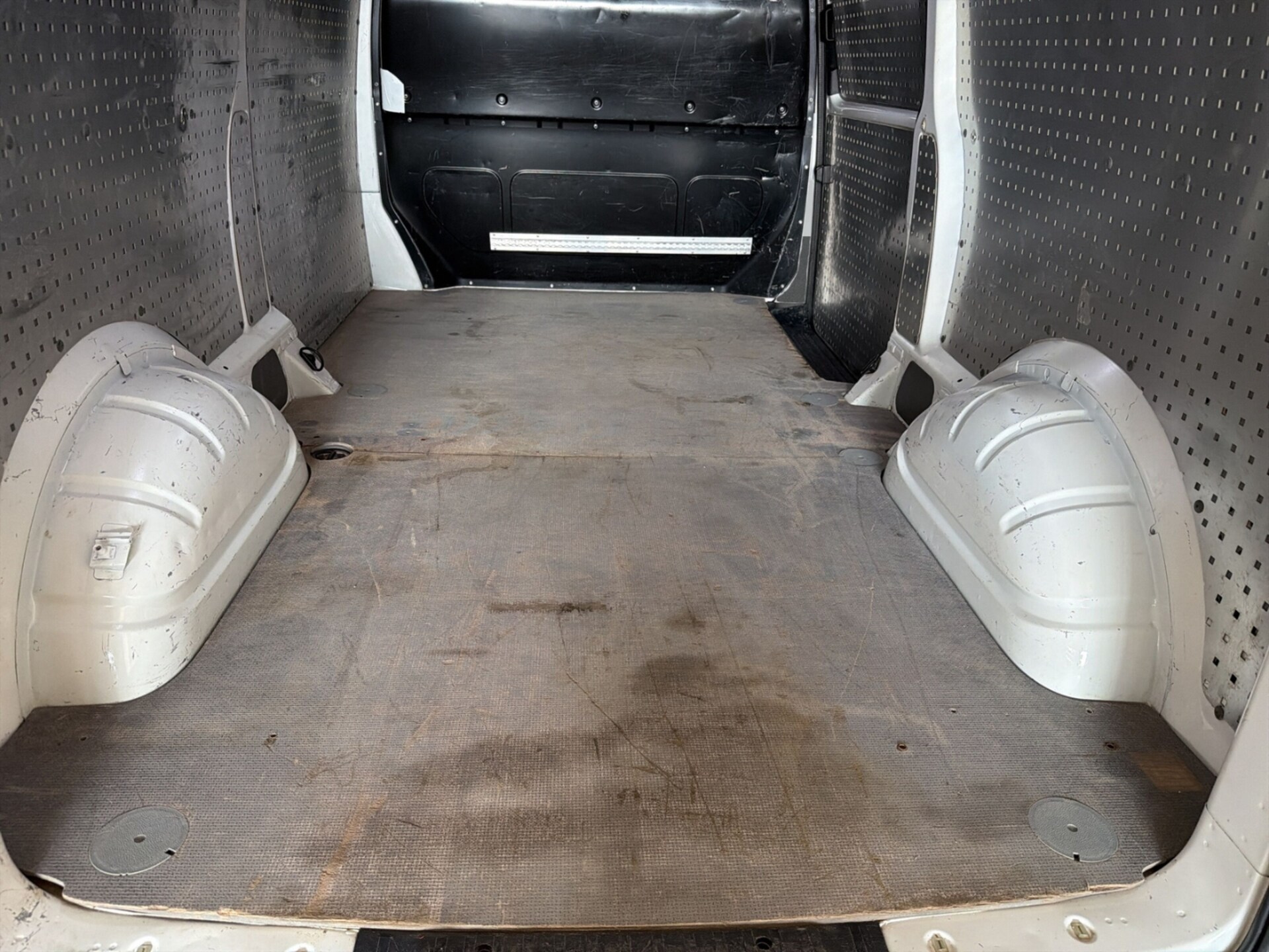 Volkswagen T6.1 Transporter Kasten langer Radstand