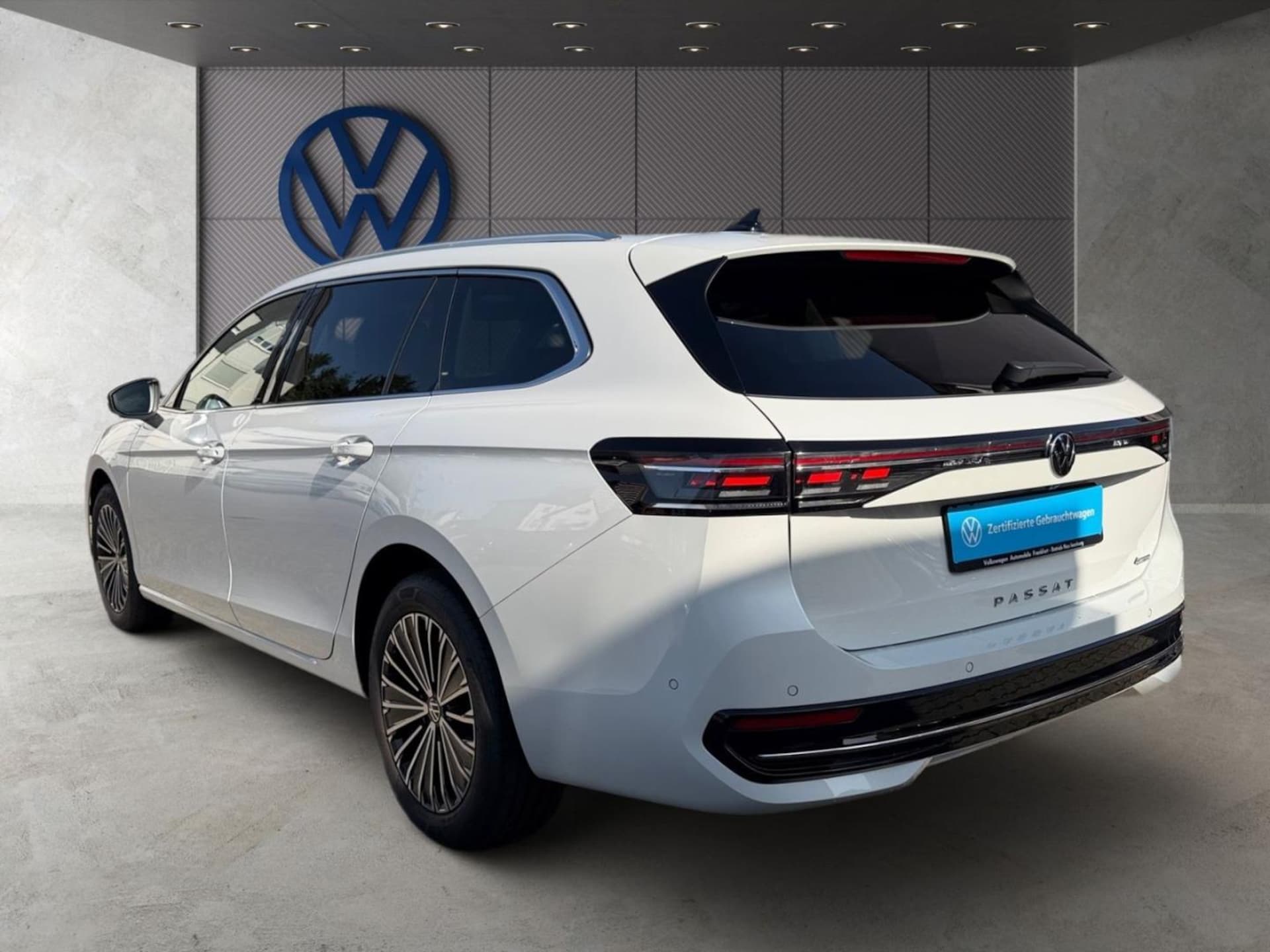 Volkswagen Passat Elegance