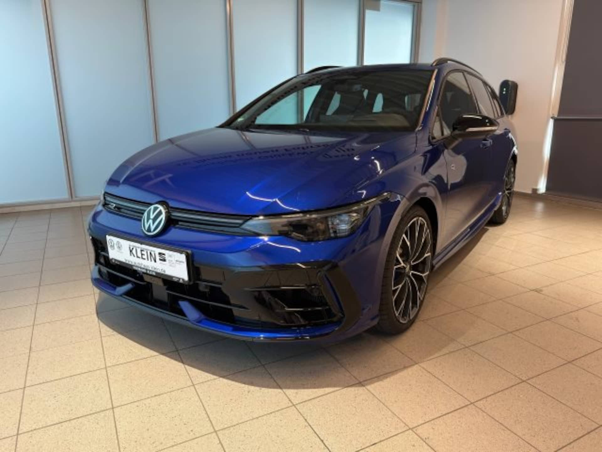 Volkswagen Golf Variant R