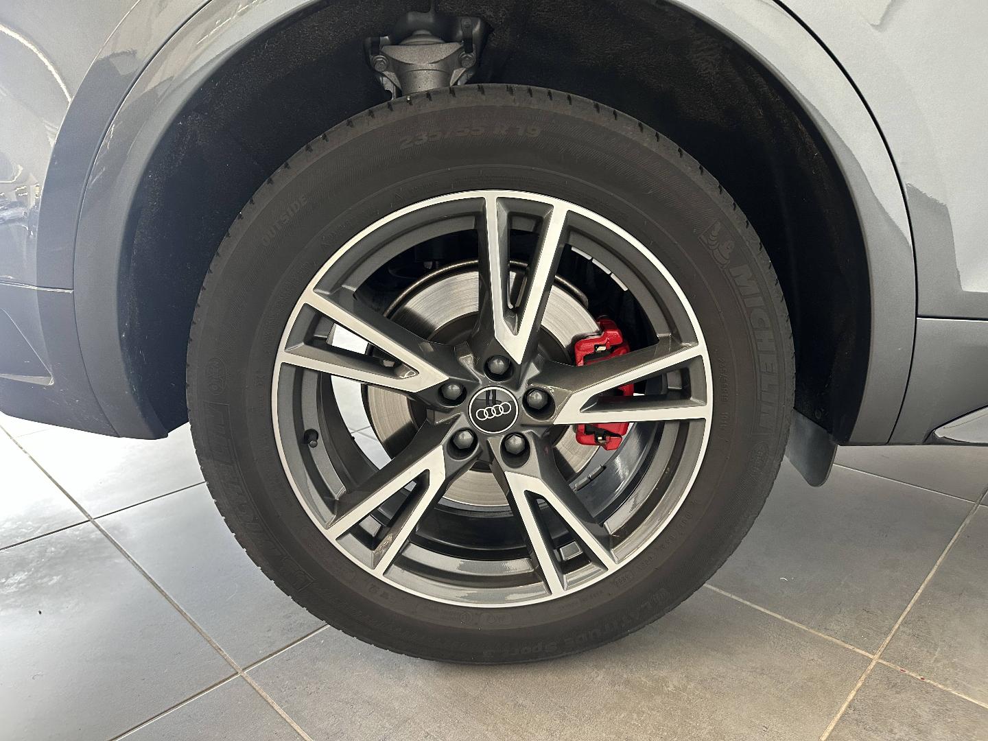 Image about Audi Q5 TFSI e S line 55 TFSI e quattro 270 kW (367 ch) S tronic