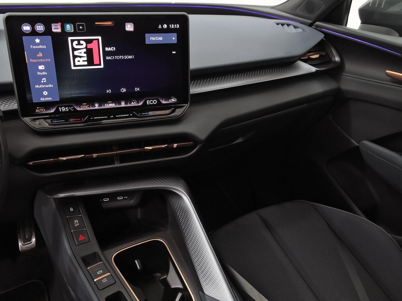 CUPRA Terramar 1.5 TSI e-Hybrid DSG 150 kW (204 CV) — photo 9