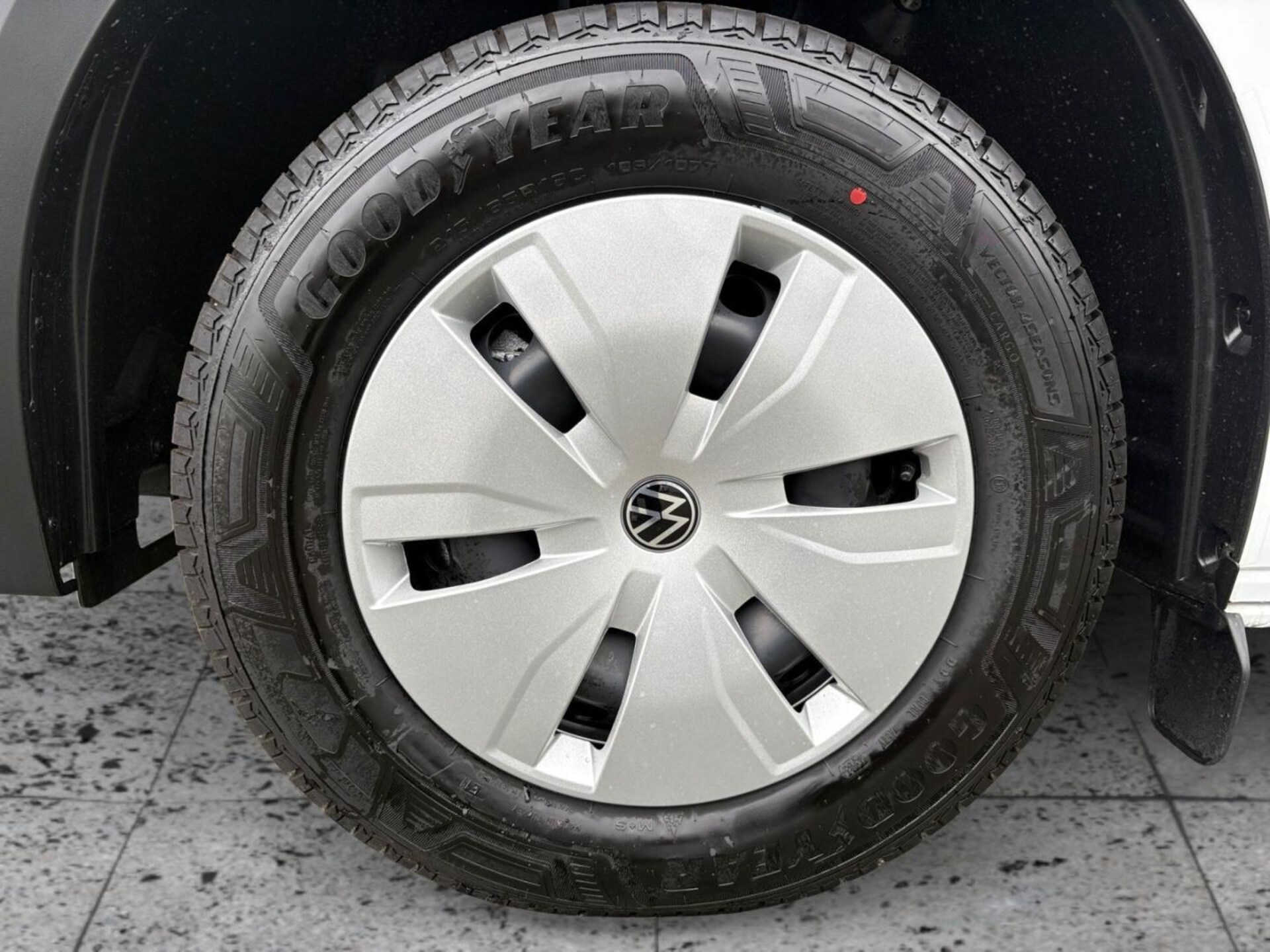 Volkswagen Transporter Kasten kurzer Radstand