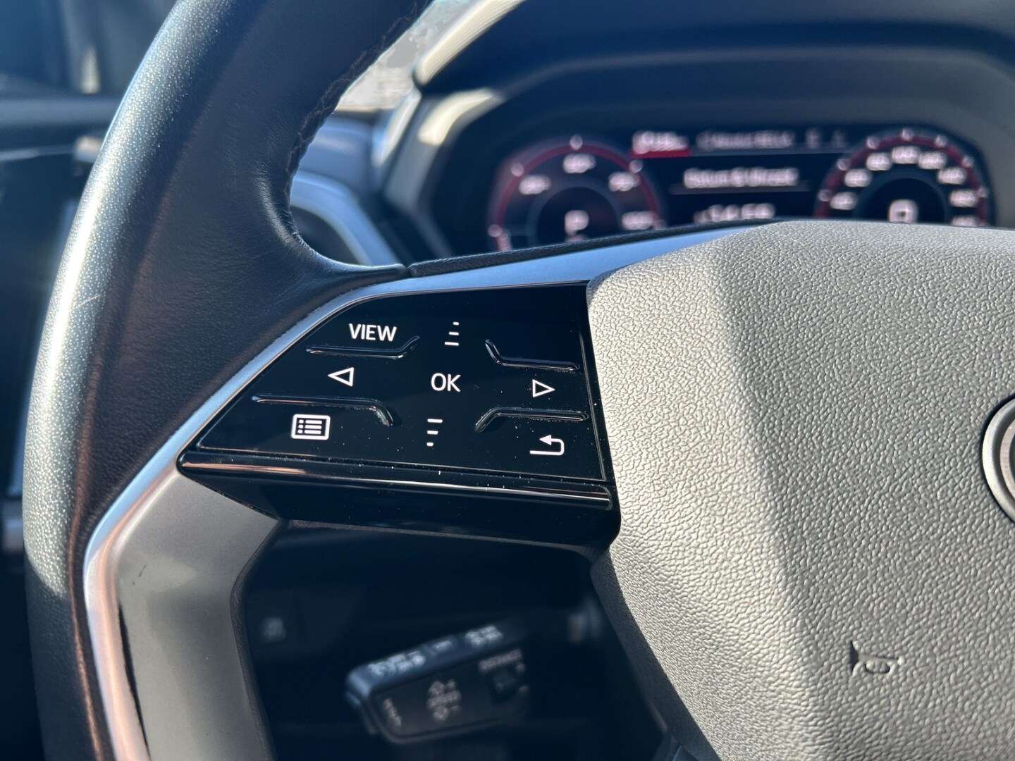 Image about Audi Q4 e-tron 40 e-tron