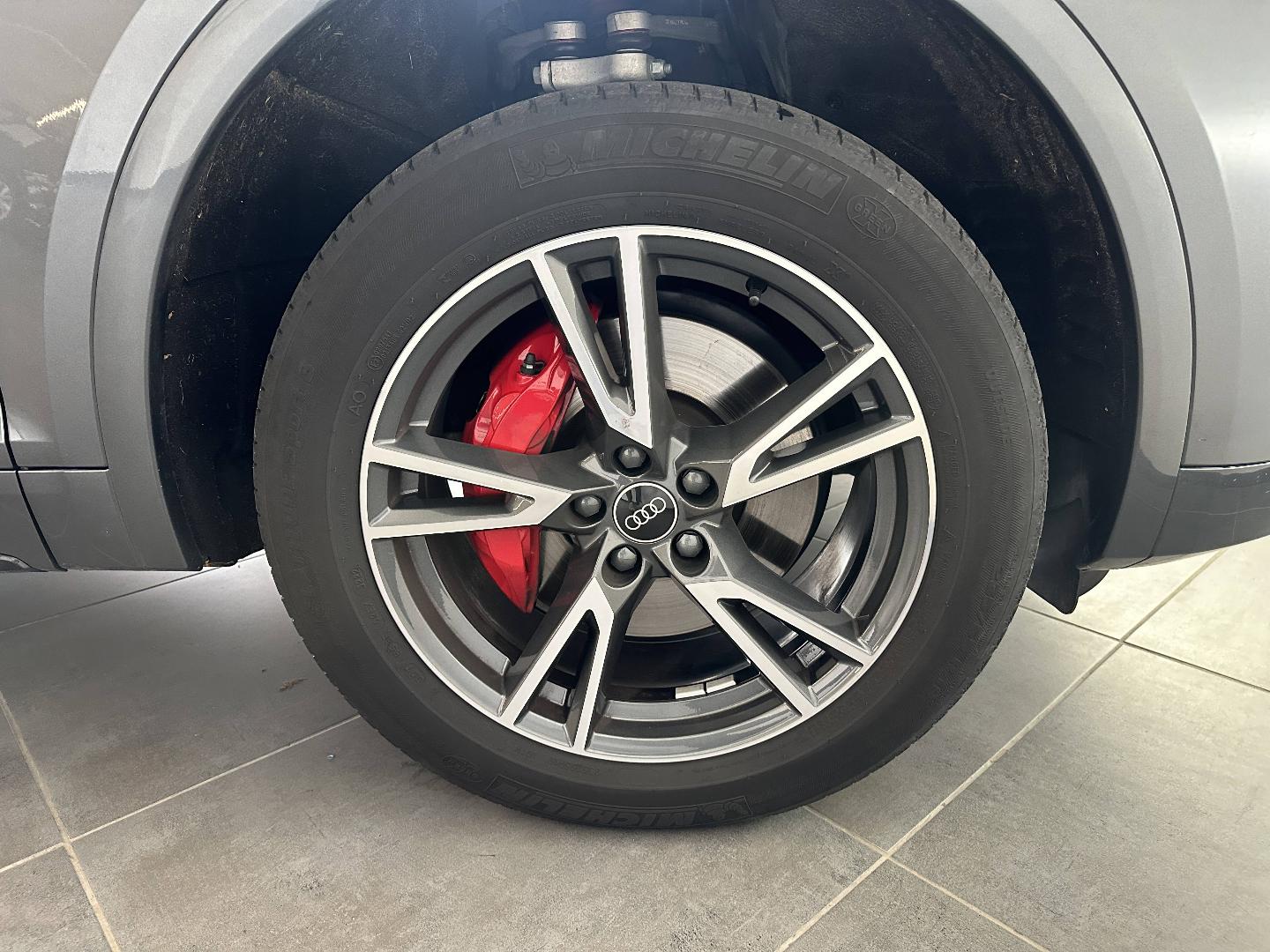 Image about Audi Q5 TFSI e S line 55 TFSI e quattro 270 kW (367 ch) S tronic