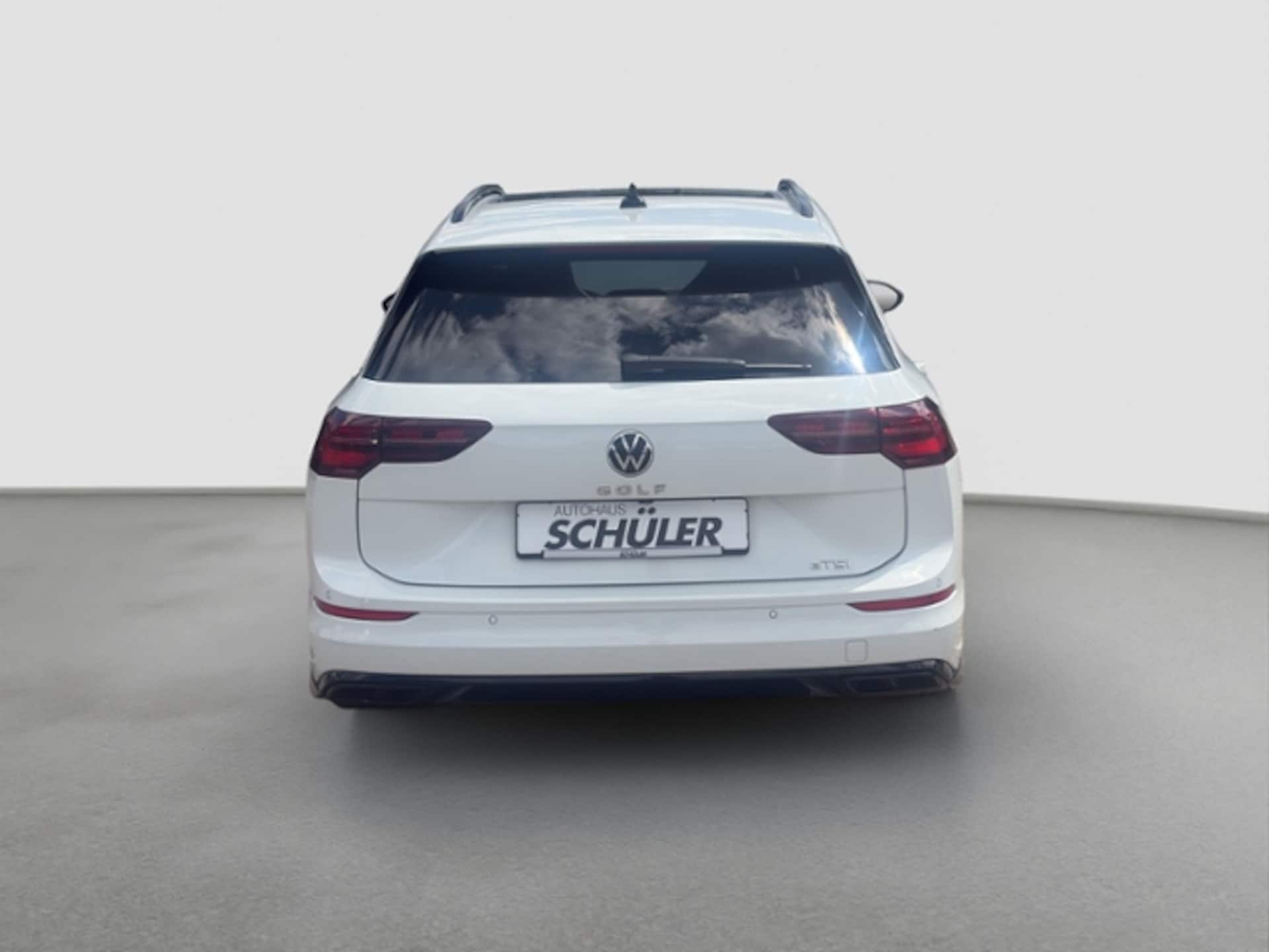 Volkswagen Golf Variant R-Line