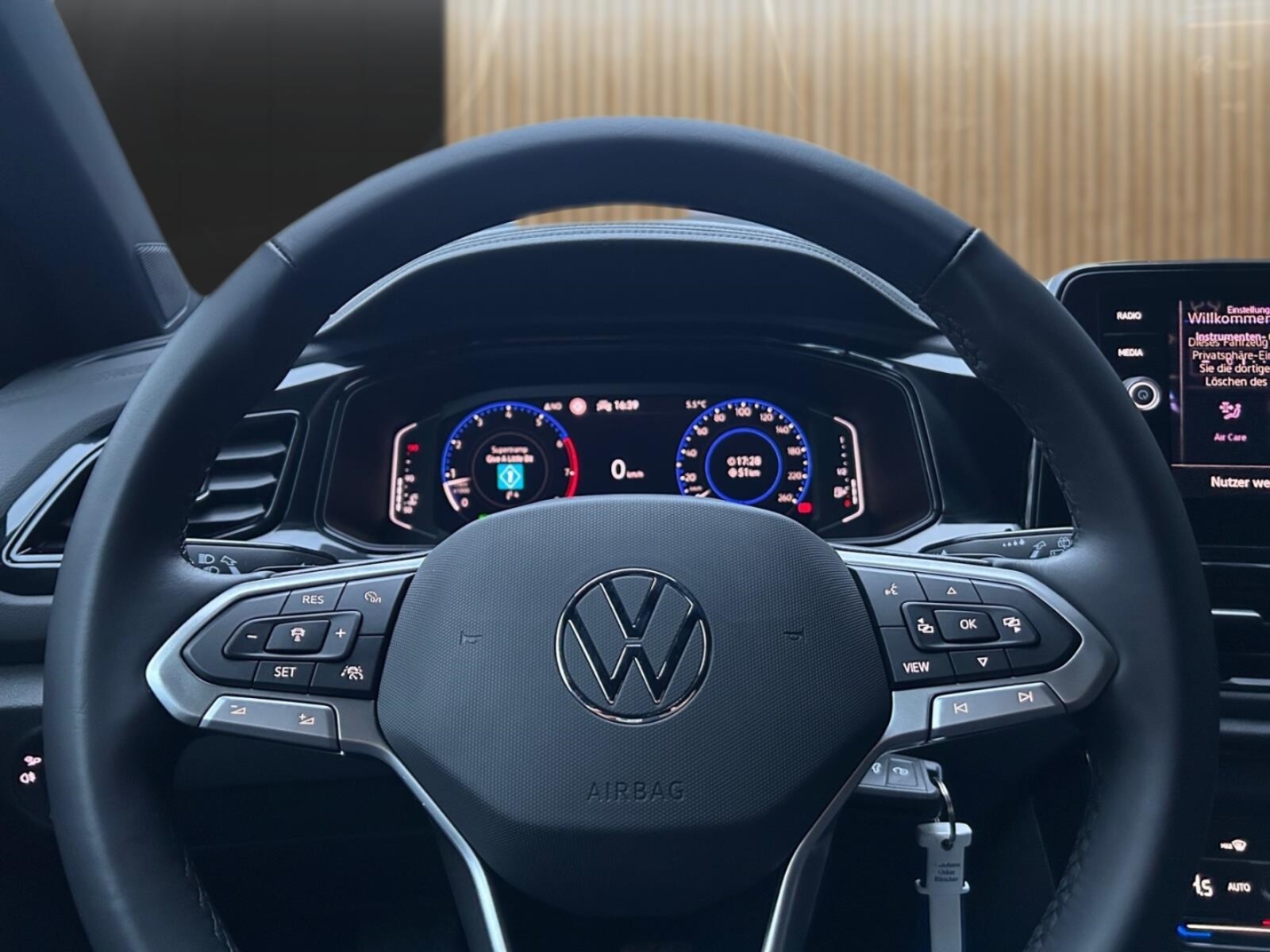 Volkswagen T-Roc – Bild 8