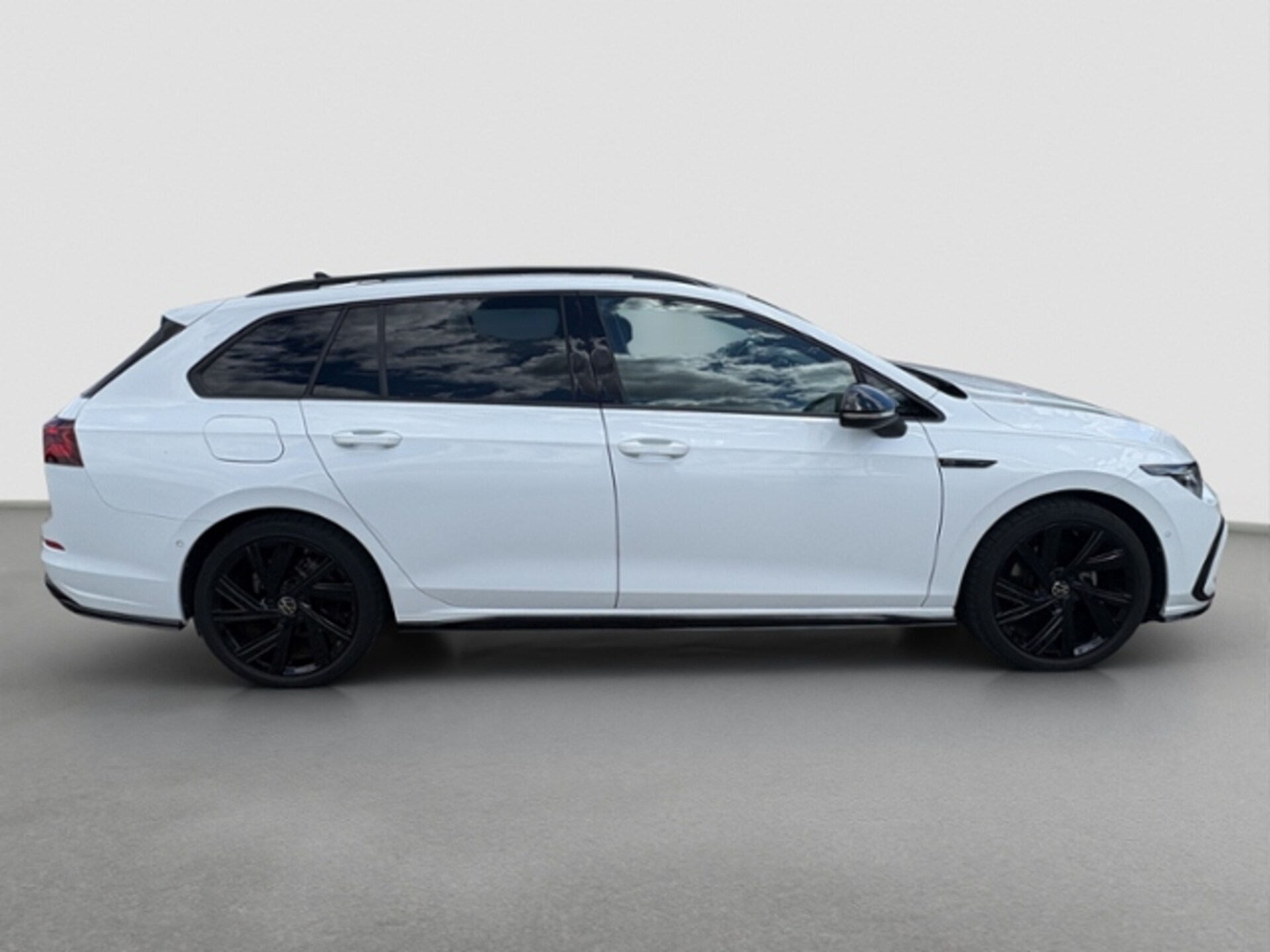 Volkswagen Golf Variant R-Line