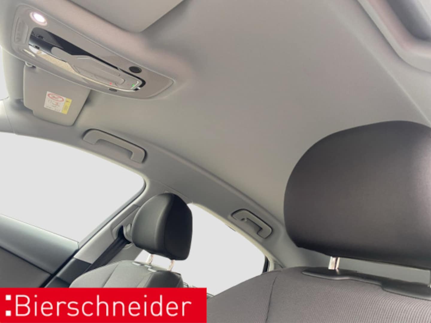 Bild über Audi A4 Limousine S line 35 TFSI S tronic - für weitere Informationen kontaktieren Sie den Audi Partner
