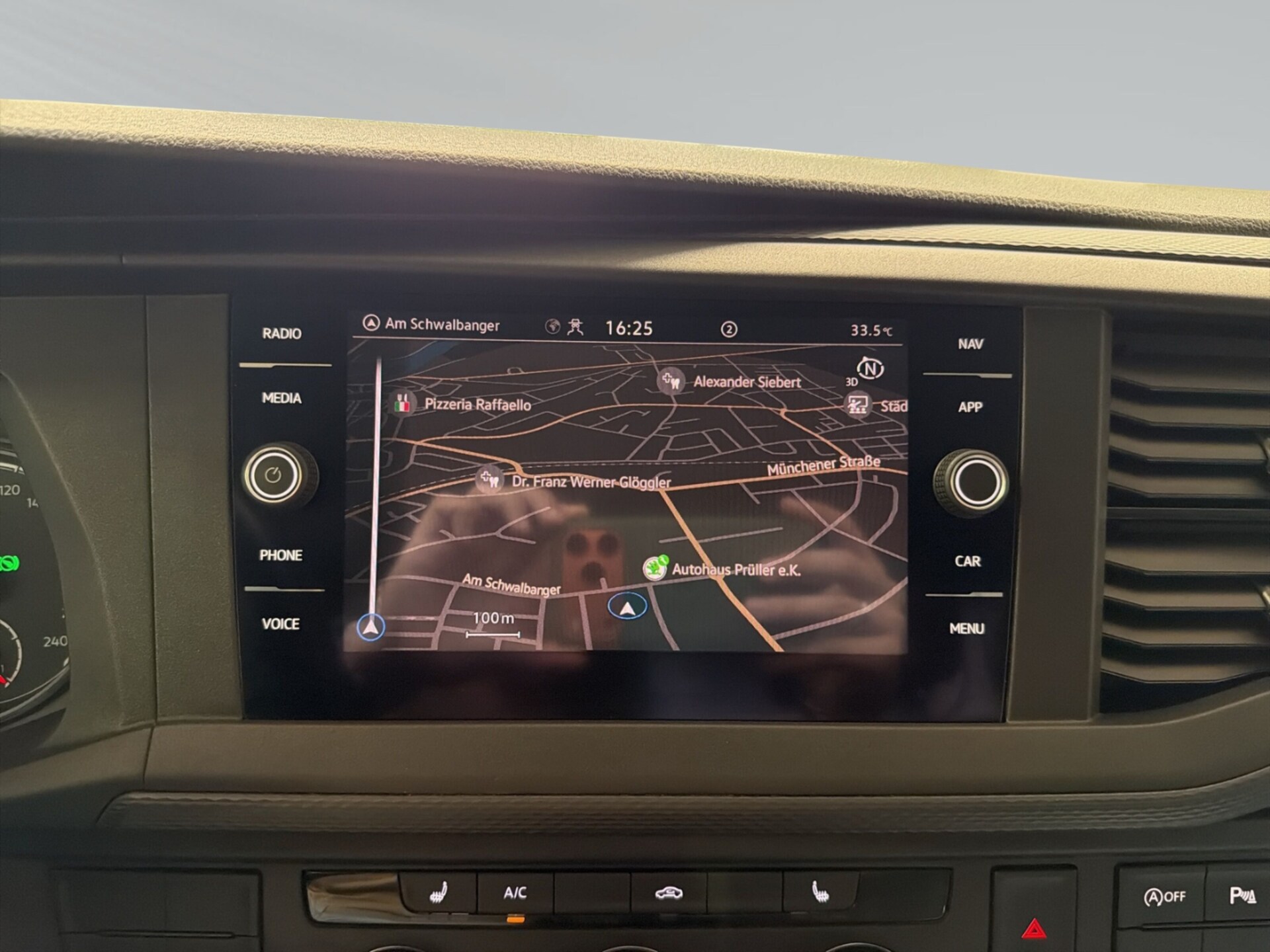 Volkswagen T6.1 Transporter Kasten langer Radstand