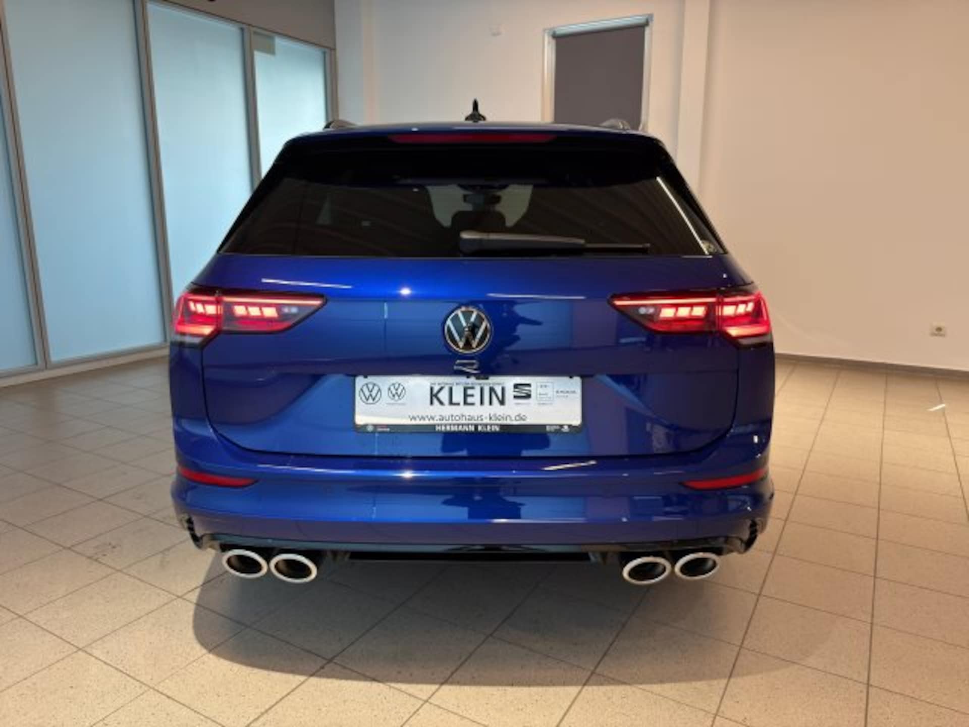 Volkswagen Golf Variant R