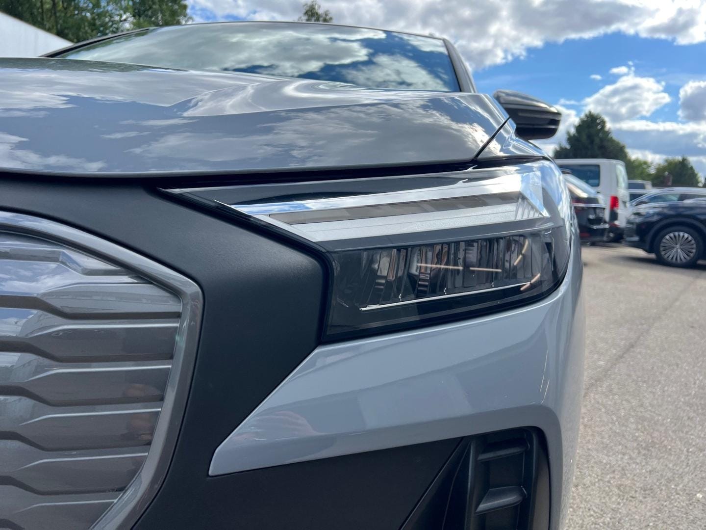 Bild über Audi Q4 e-tron 35 e-tron - für weitere Informationen kontaktieren Sie den Audi Partner