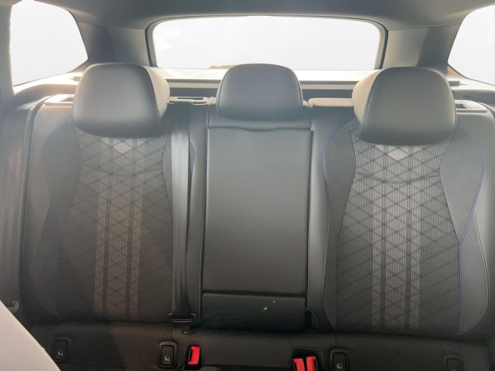 Volkswagen Passat – Bild 4