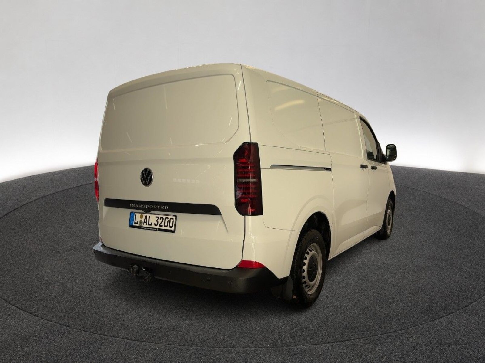 Volkswagen Transporter Kasten kurzer Radstand – Bild 3