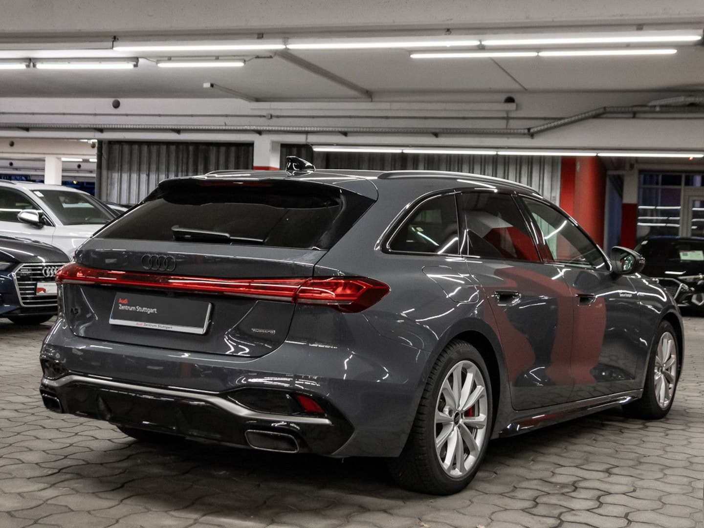 Bild über Audi A5 Avant e-hybrid e-hybrid quattro 270 kW S tronic - für weitere Informationen kontaktieren Sie den Audi Partner