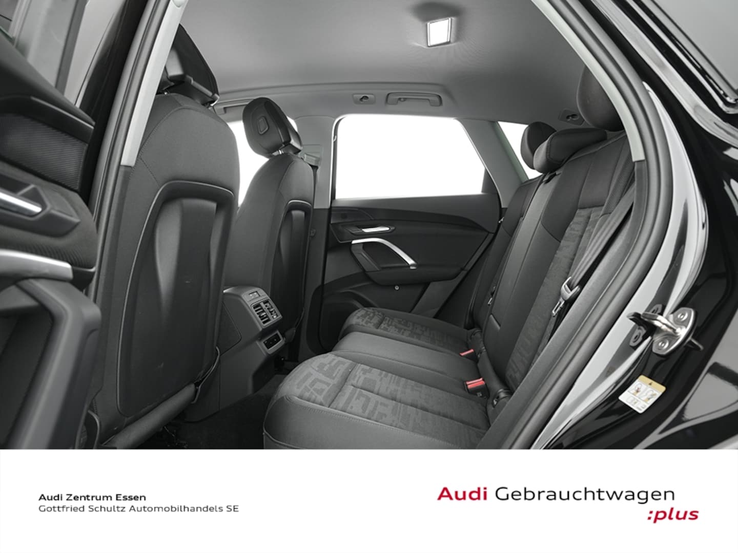 Bild über Audi Q5 SUV TFSI 150 kW S tronic - für weitere Informationen kontaktieren Sie den Audi Partner
