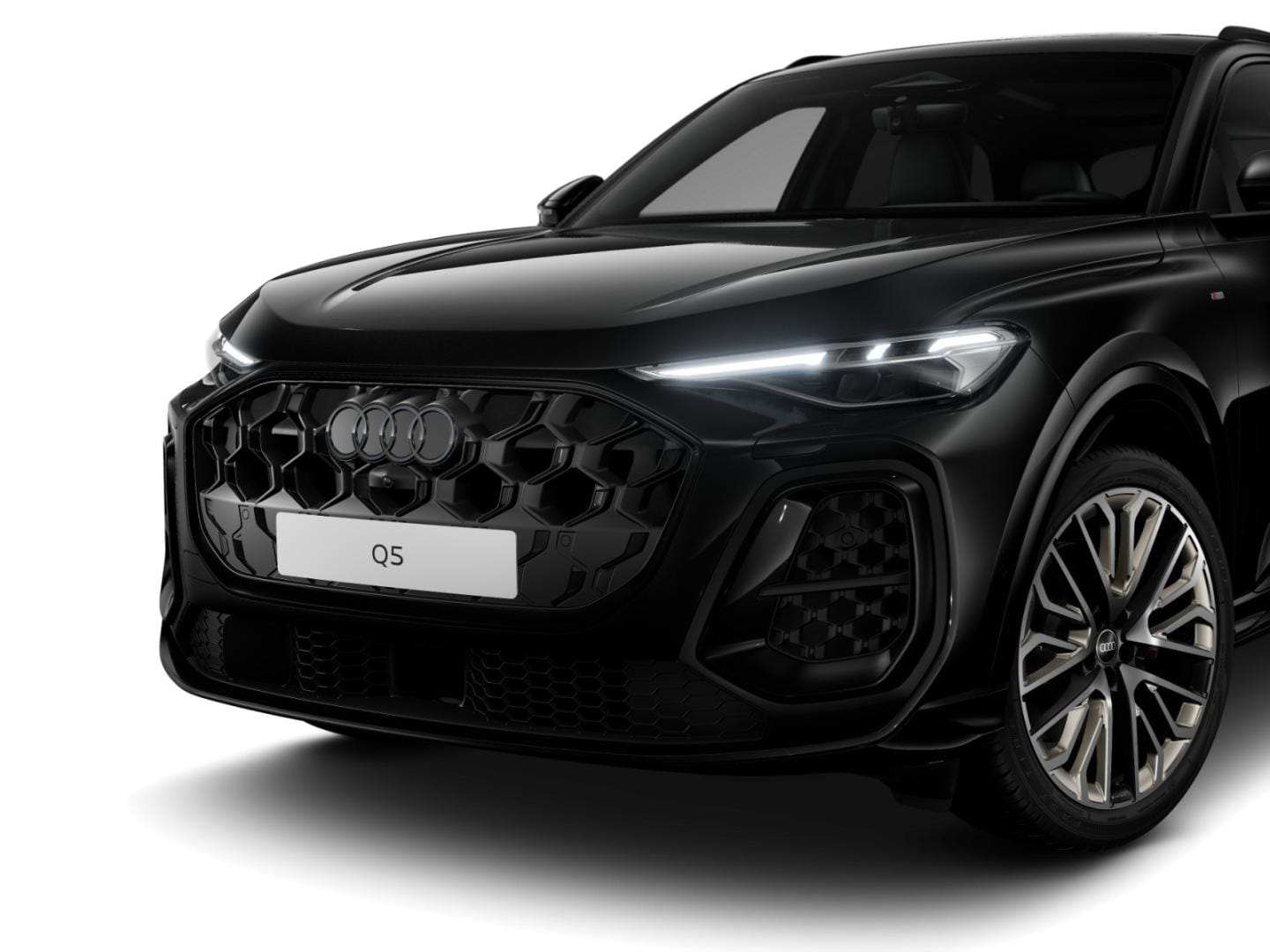 Bild über Audi Q5 SUV TDI quattro 220 kW S tronic - für weitere Informationen kontaktieren Sie den Audi Partner