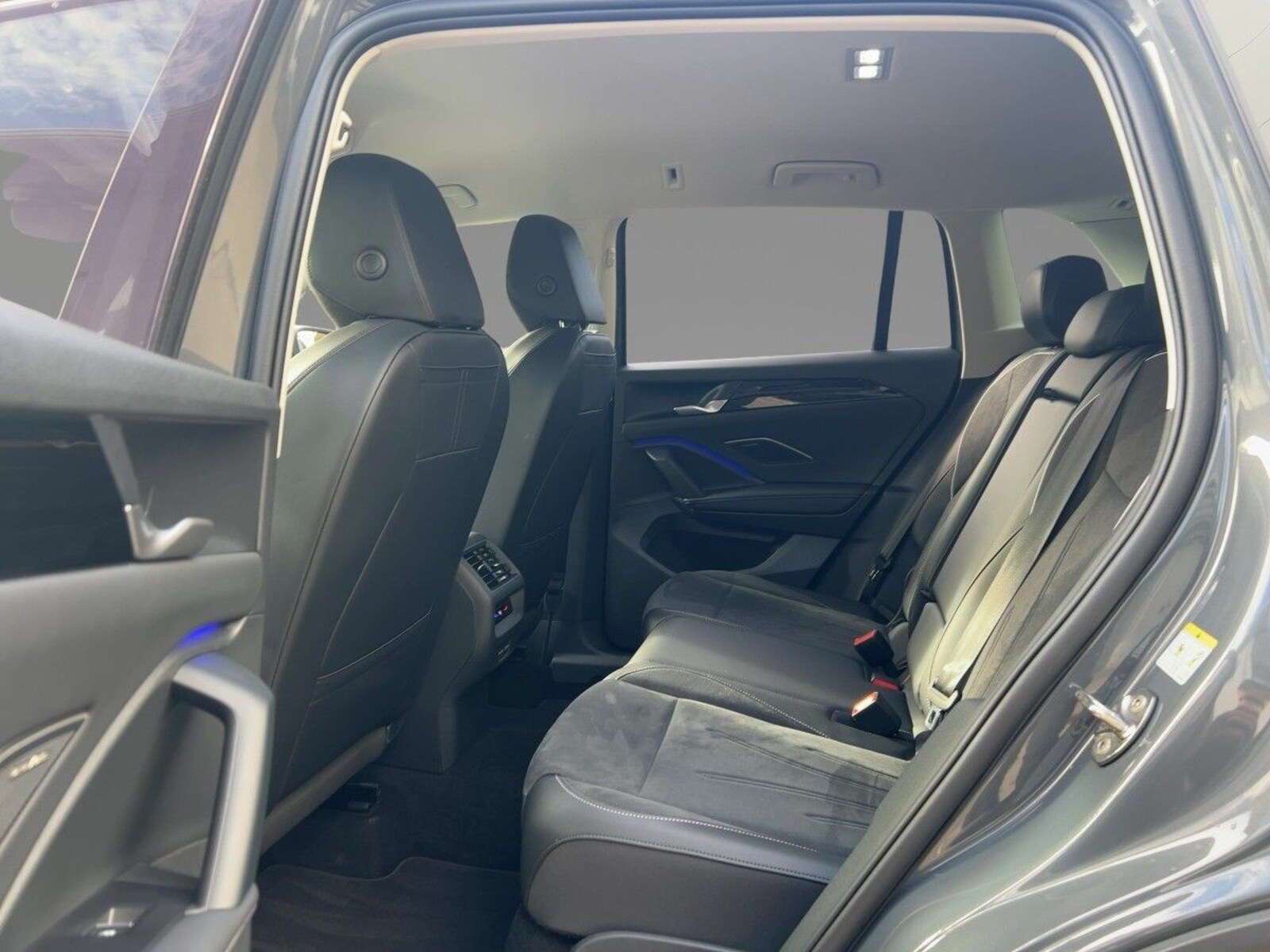 Volkswagen Tiguan – Bild 7