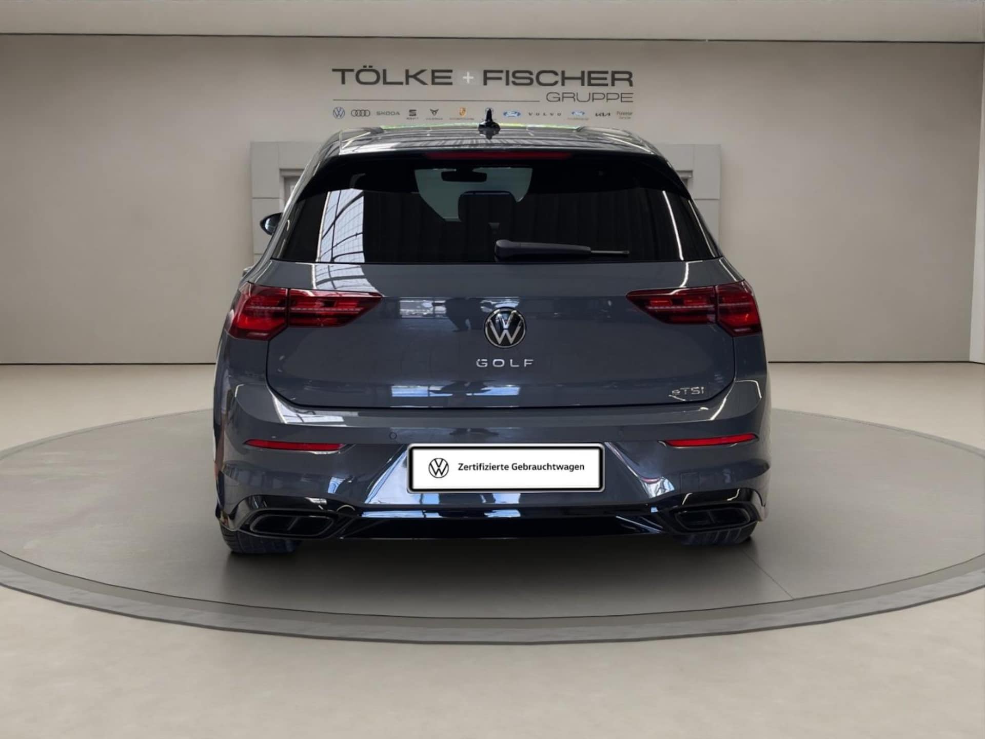 Volkswagen Golf R-Line