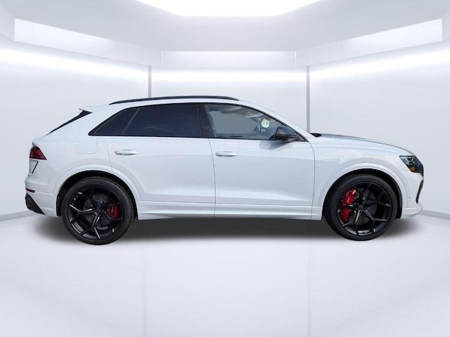 2026 Audi RS Q8 SUV performance