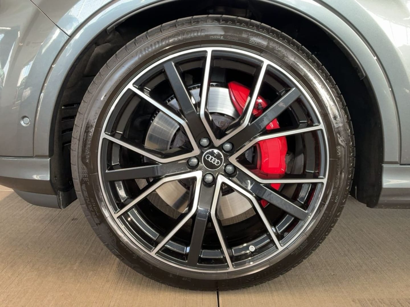 Bild über Audi Q7 SUV TFSI e S line business TFSI e quattro 360 kW tiptronic - für weitere Informationen kontaktieren Sie den Audi Partner