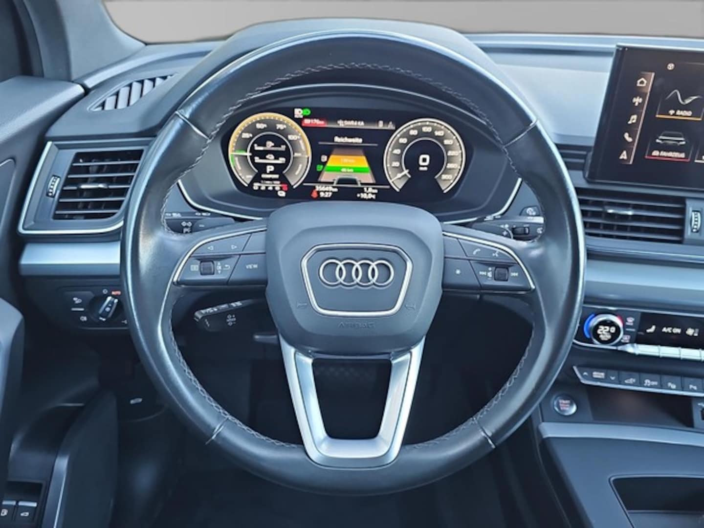 Bild über Audi Q5 TFSI e advanced 50 TFSI e quattro S tronic - für weitere Informationen kontaktieren Sie den Audi Partner