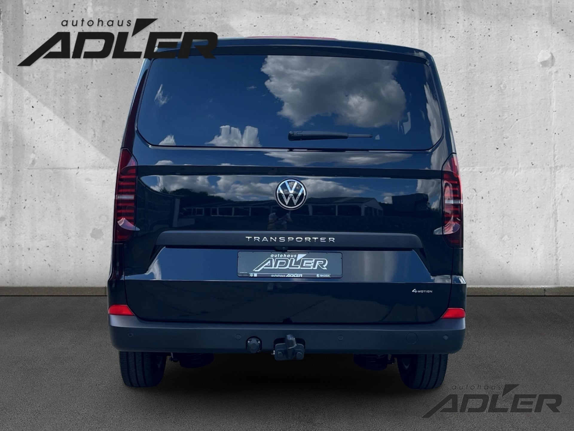 Volkswagen Transporter Kombi langer Radstand