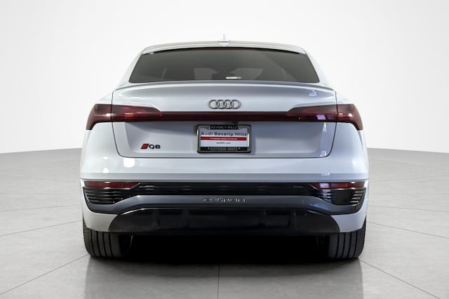 2024 Audi Q8 Sportback e-tron