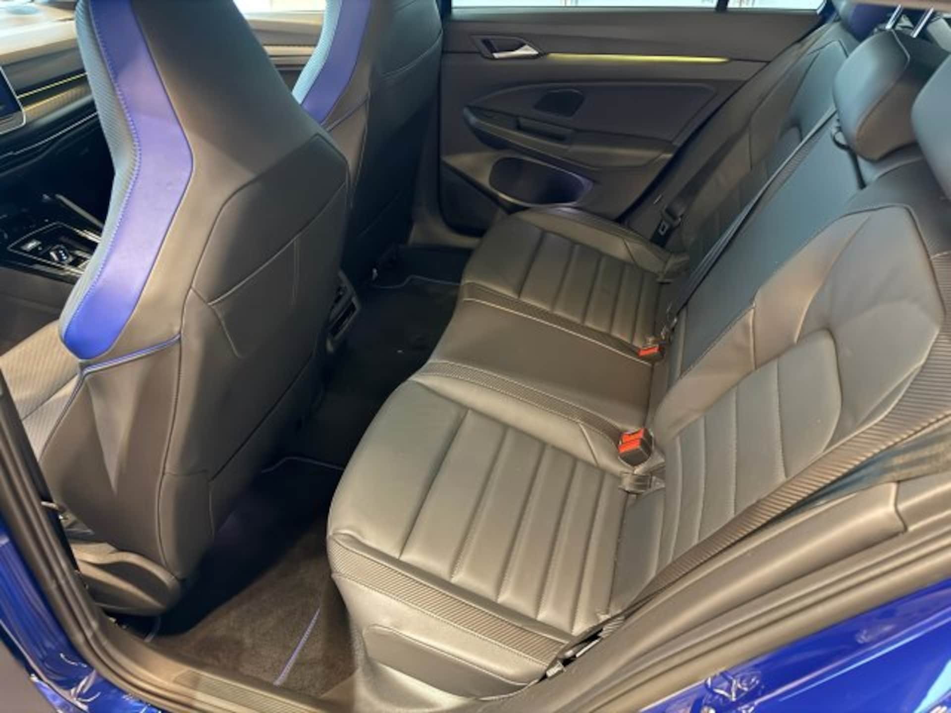 Volkswagen Golf Variant R