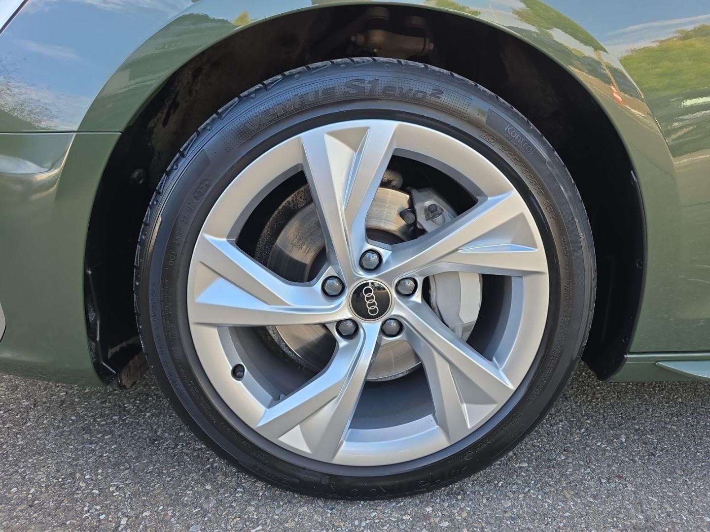 Bild über Audi A4 Avant S line 40 TDI S tronic - für weitere Informationen kontaktieren Sie den Audi Partner