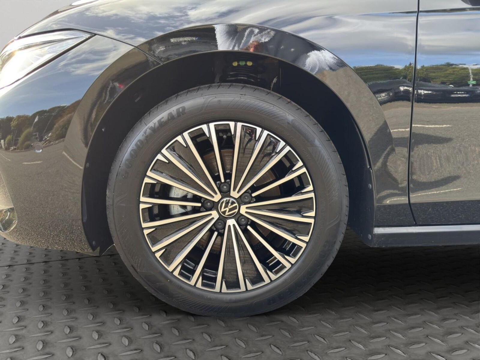 Volkswagen Passat – Bild 8