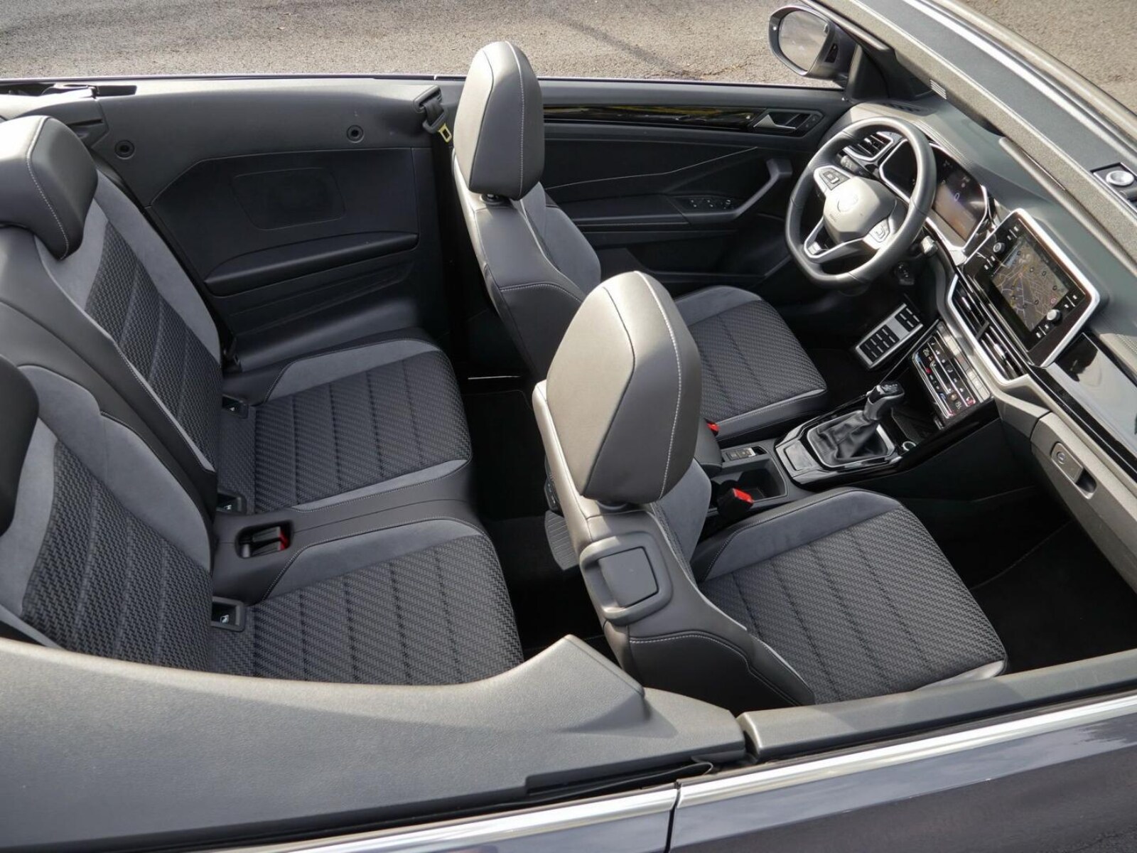 Volkswagen T-Roc Cabriolet – Bild 17
