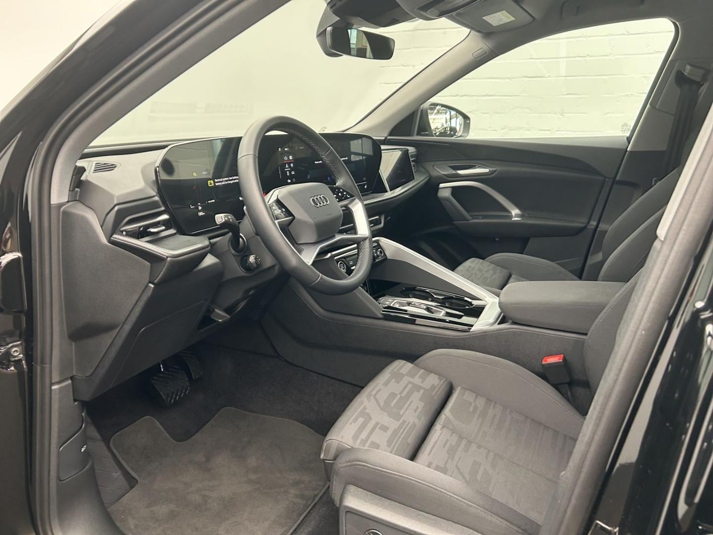 Bild über Audi Q5 Sportback TDI quattro 150 kW S tronic - für weitere Informationen kontaktieren Sie den Audi Partner