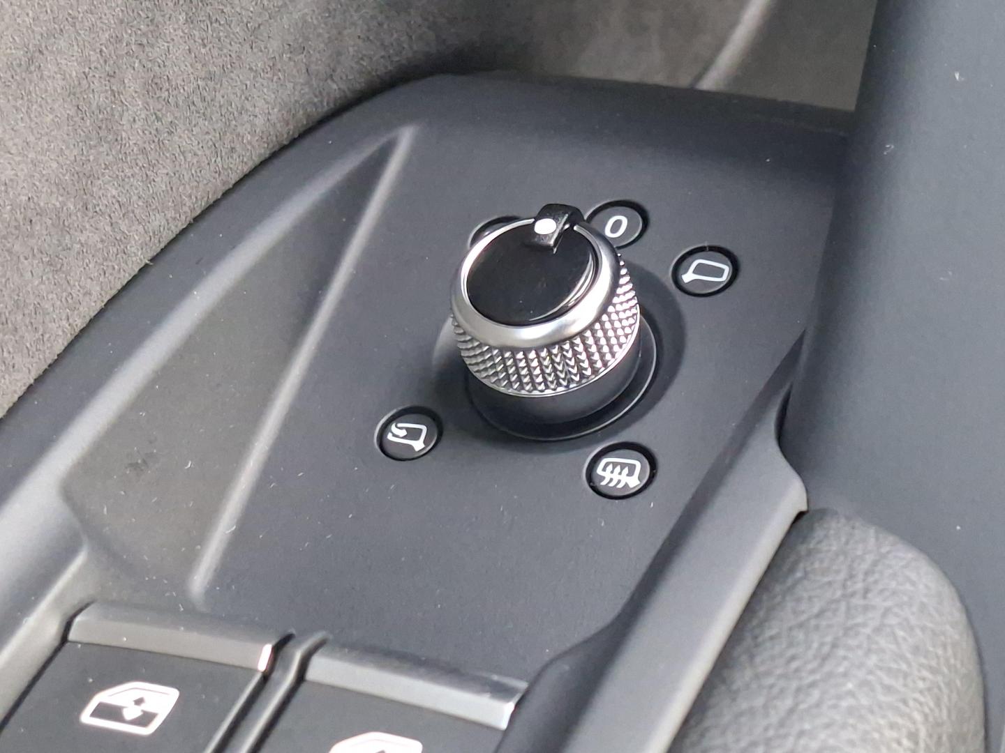 Image about Audi Q5 TFSI e S line 55 TFSI e quattro 270 kW (367 ch) S tronic