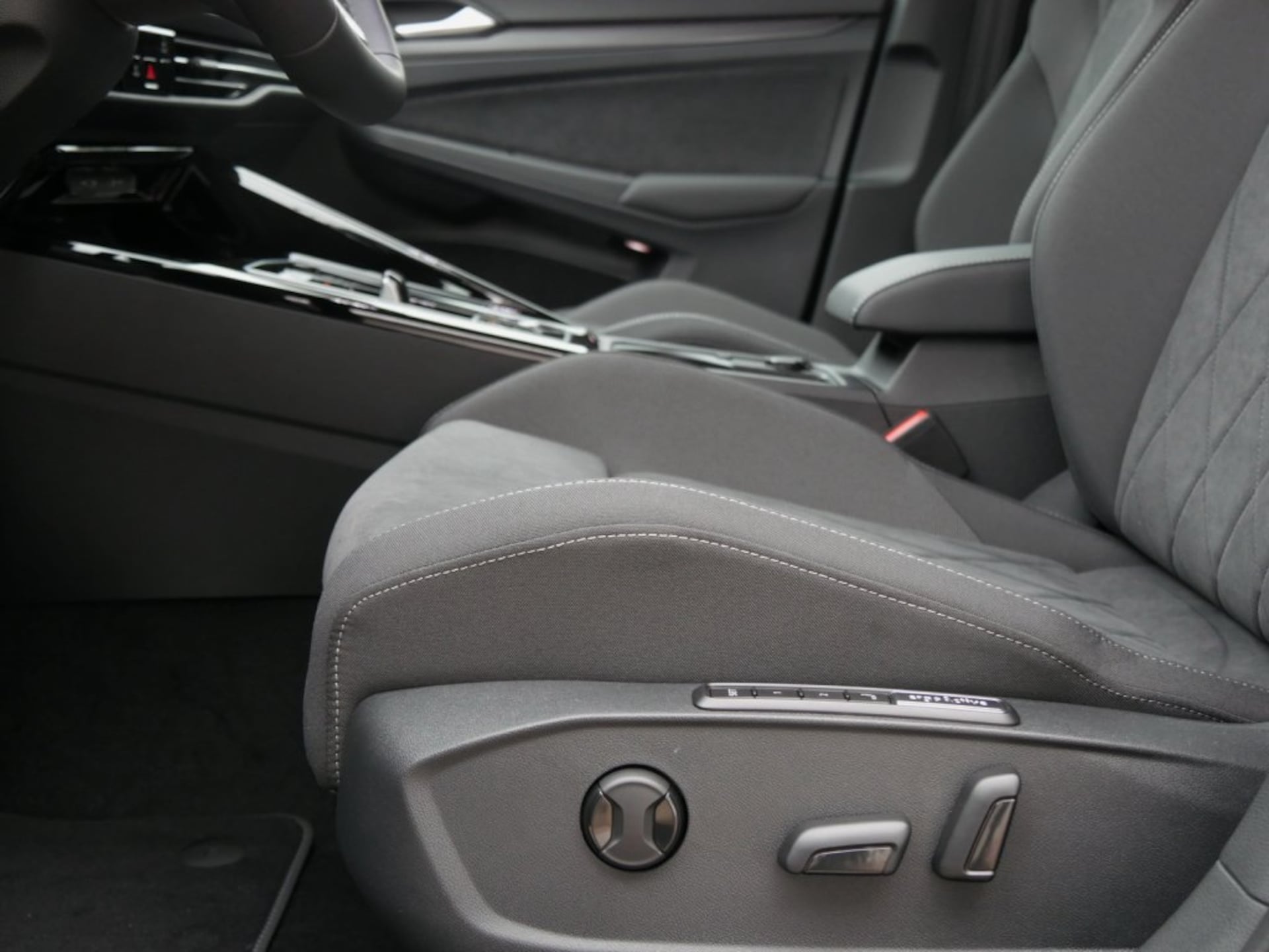 Volkswagen Golf Style