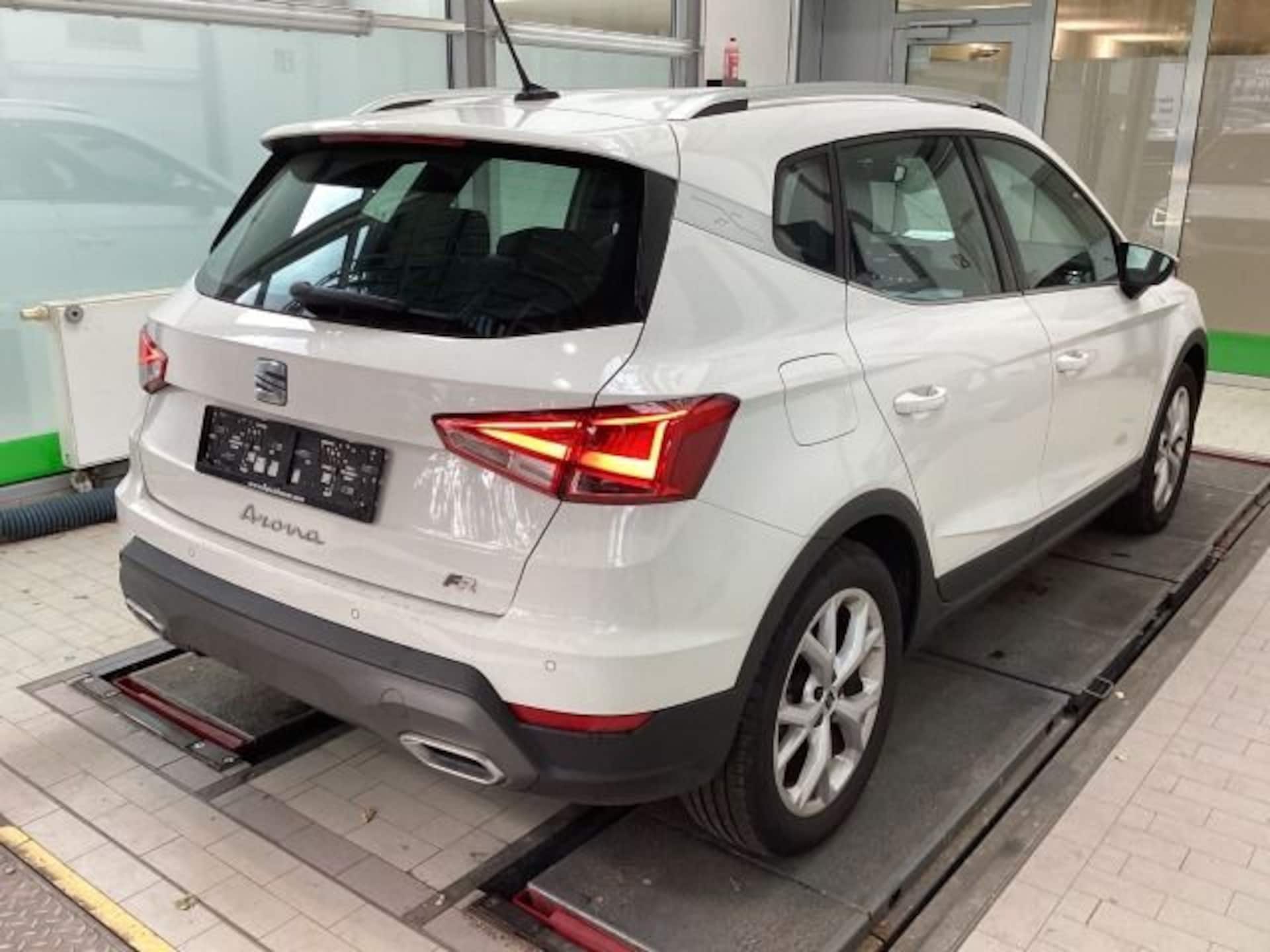 SEAT Arona FR