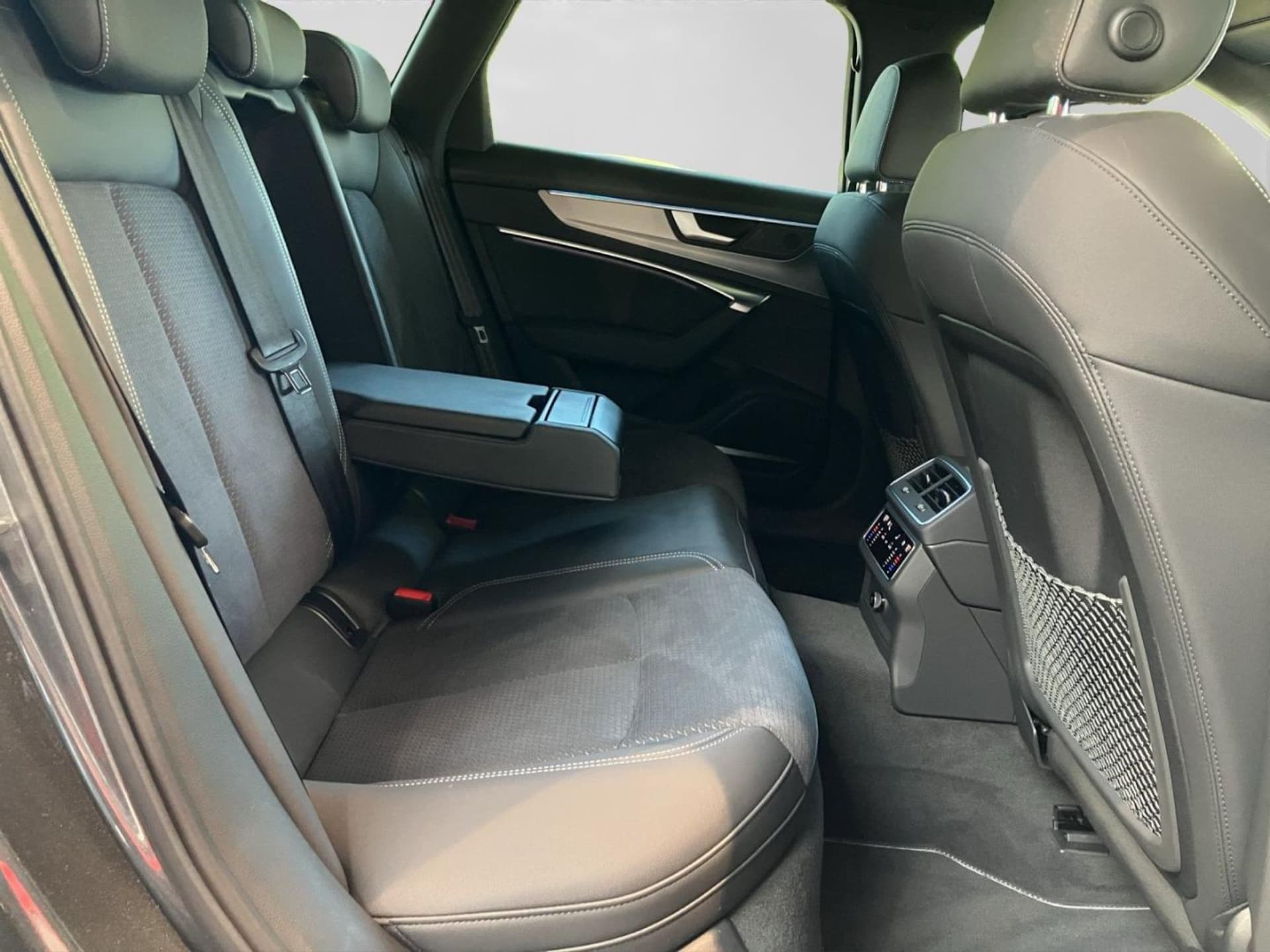 Audi S6 Avant